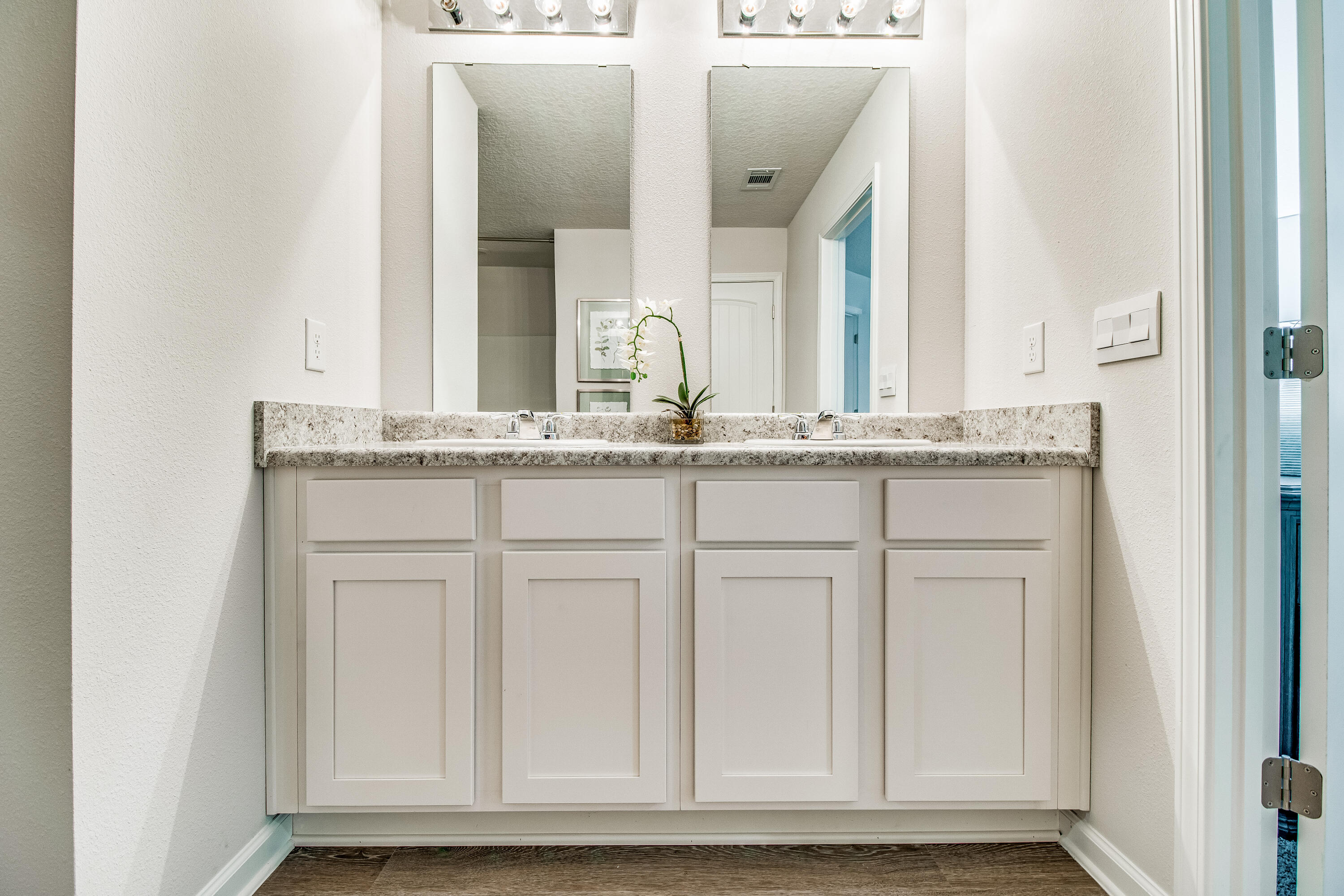 6766 Cambrian Ridge