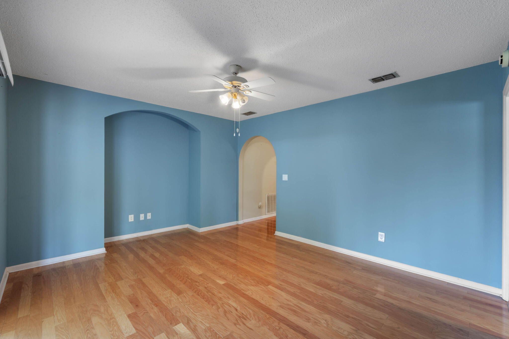 381 NW Marie Circle