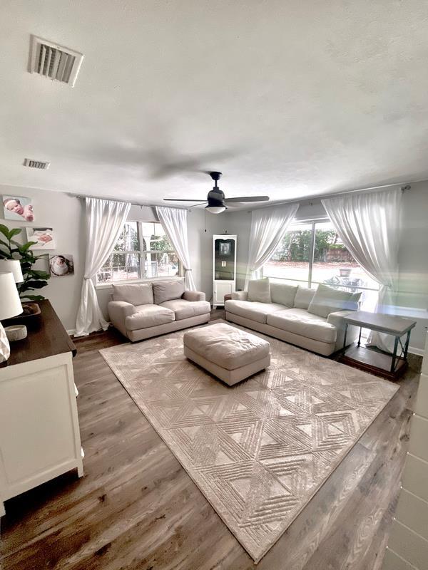 10 NE Fulmar Court