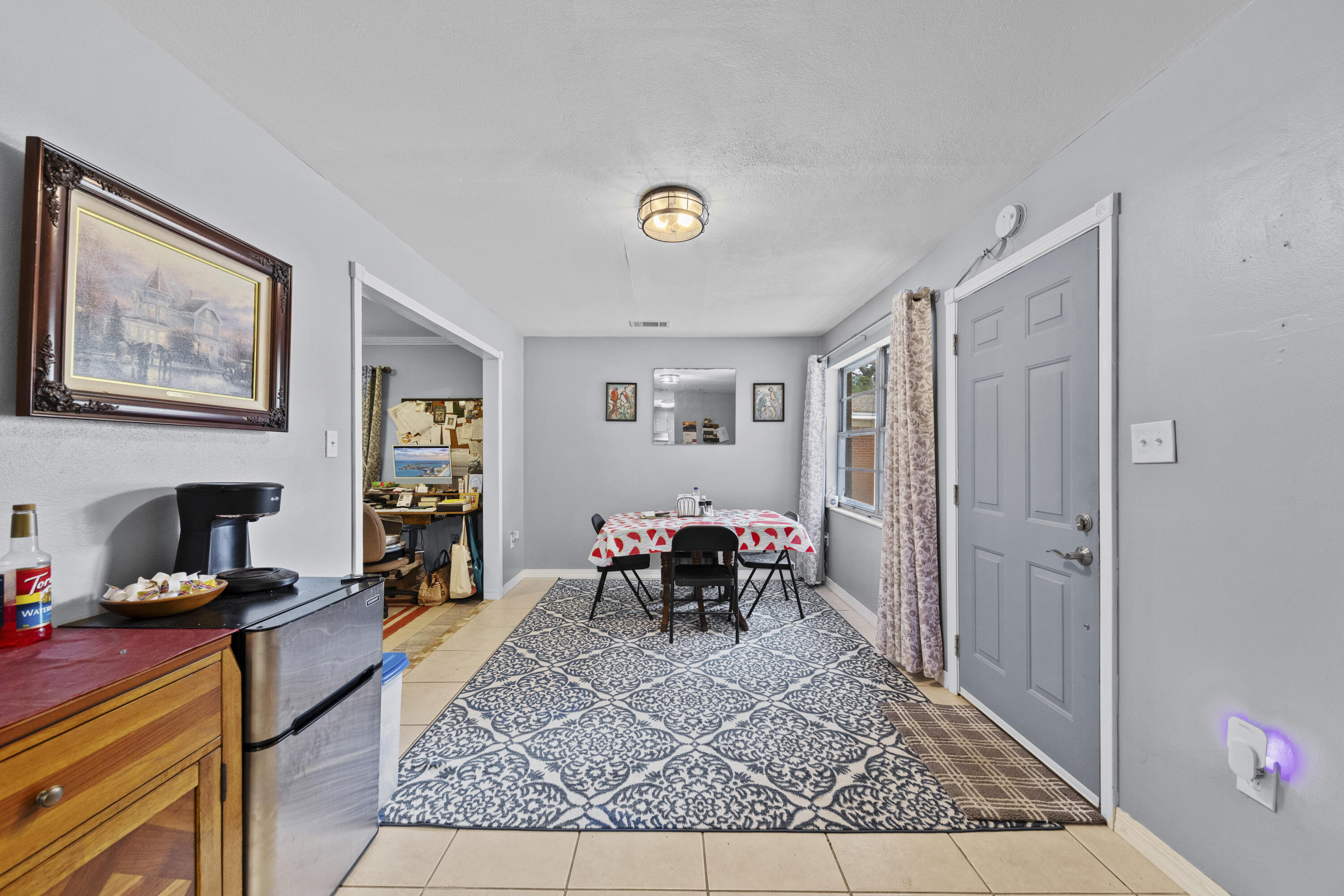 44 NW Hemlock Drive