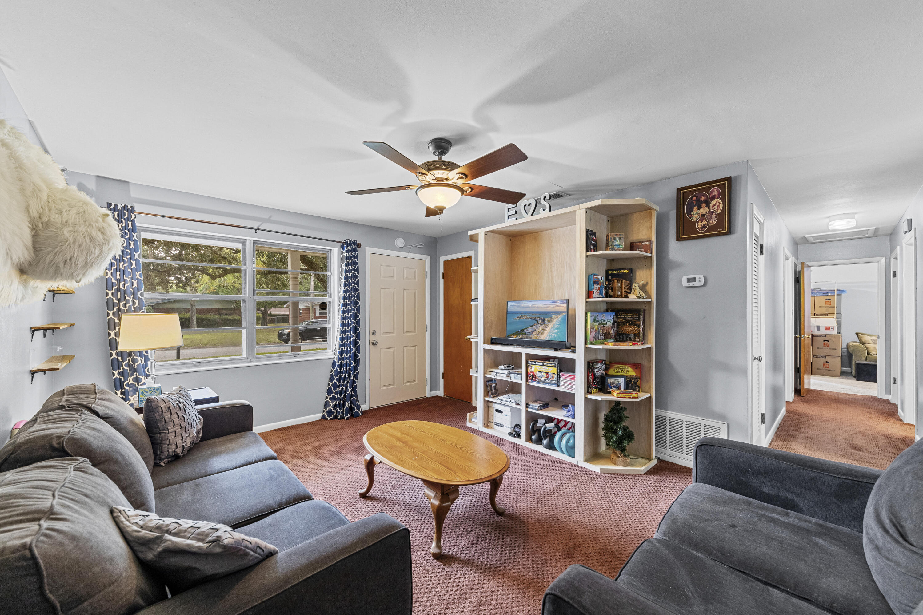 44 NW Hemlock Drive