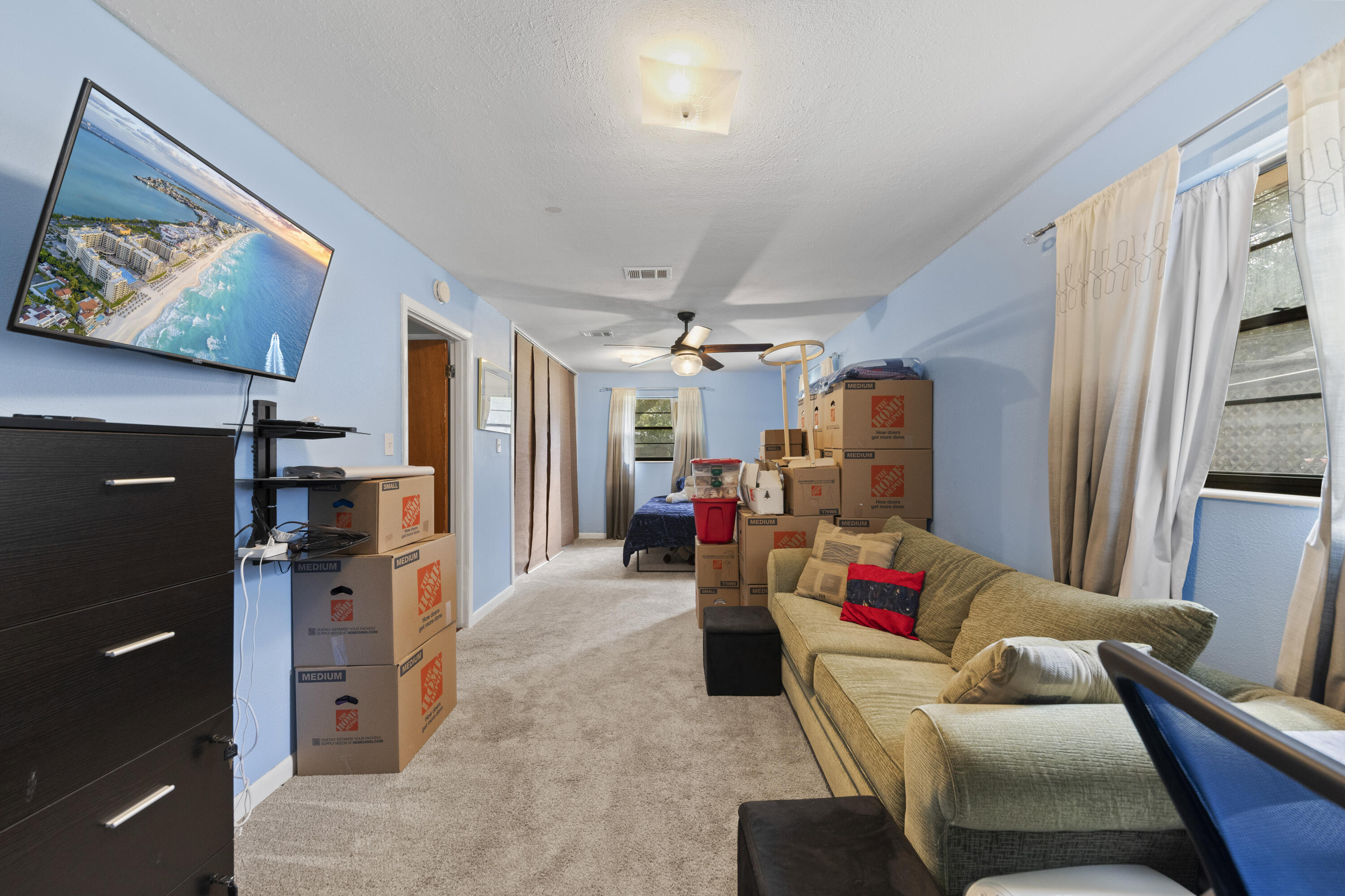 44 NW Hemlock Drive