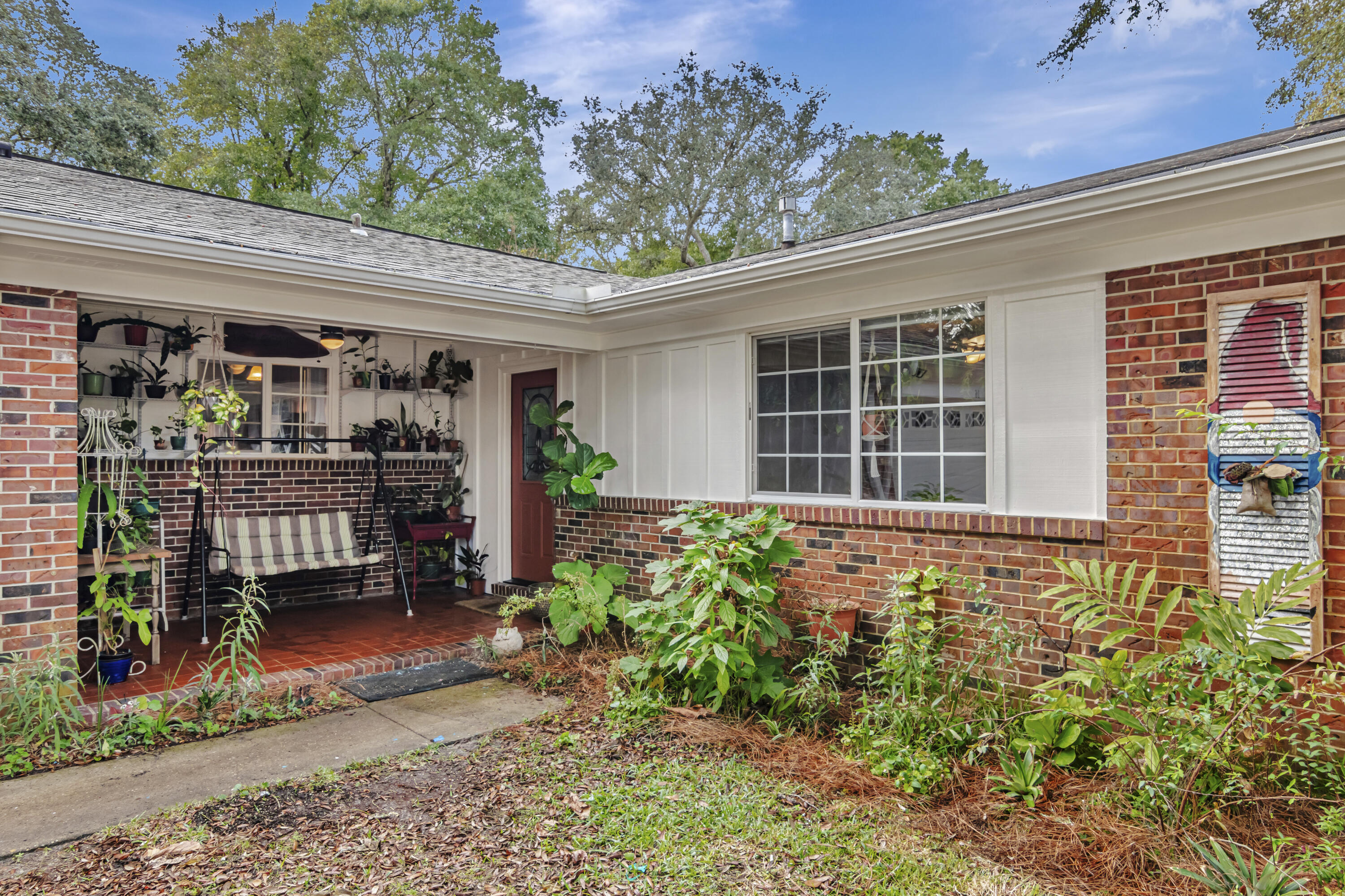 16 NW Oakdale Road