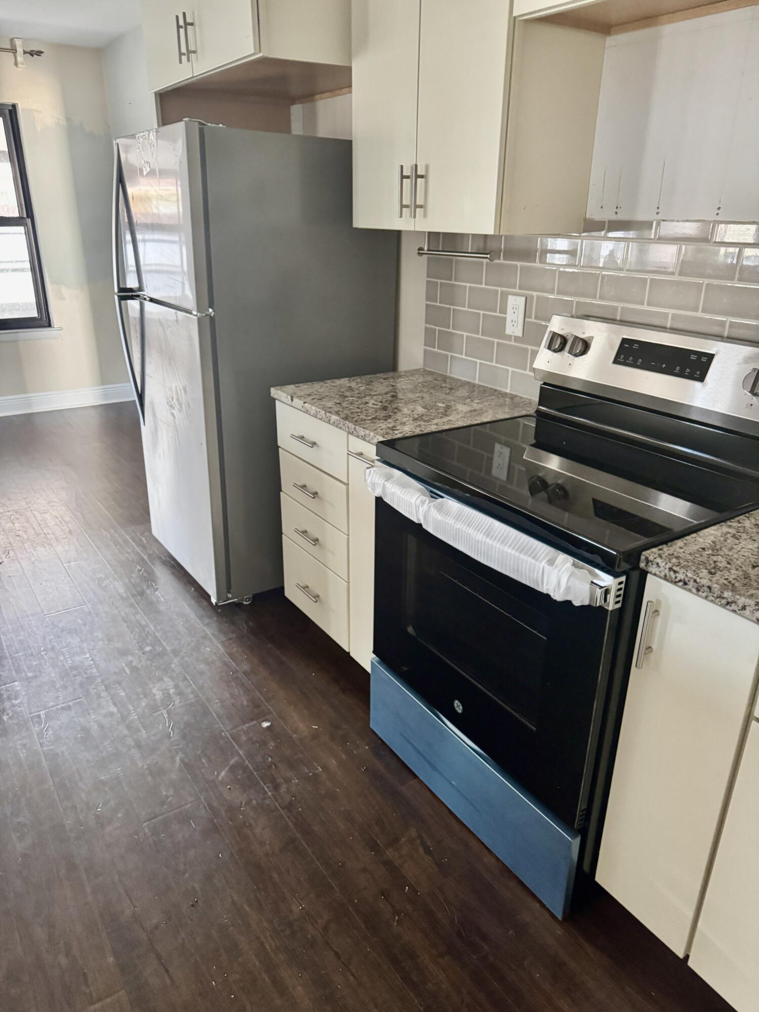 26 Lake Lorraine Circle