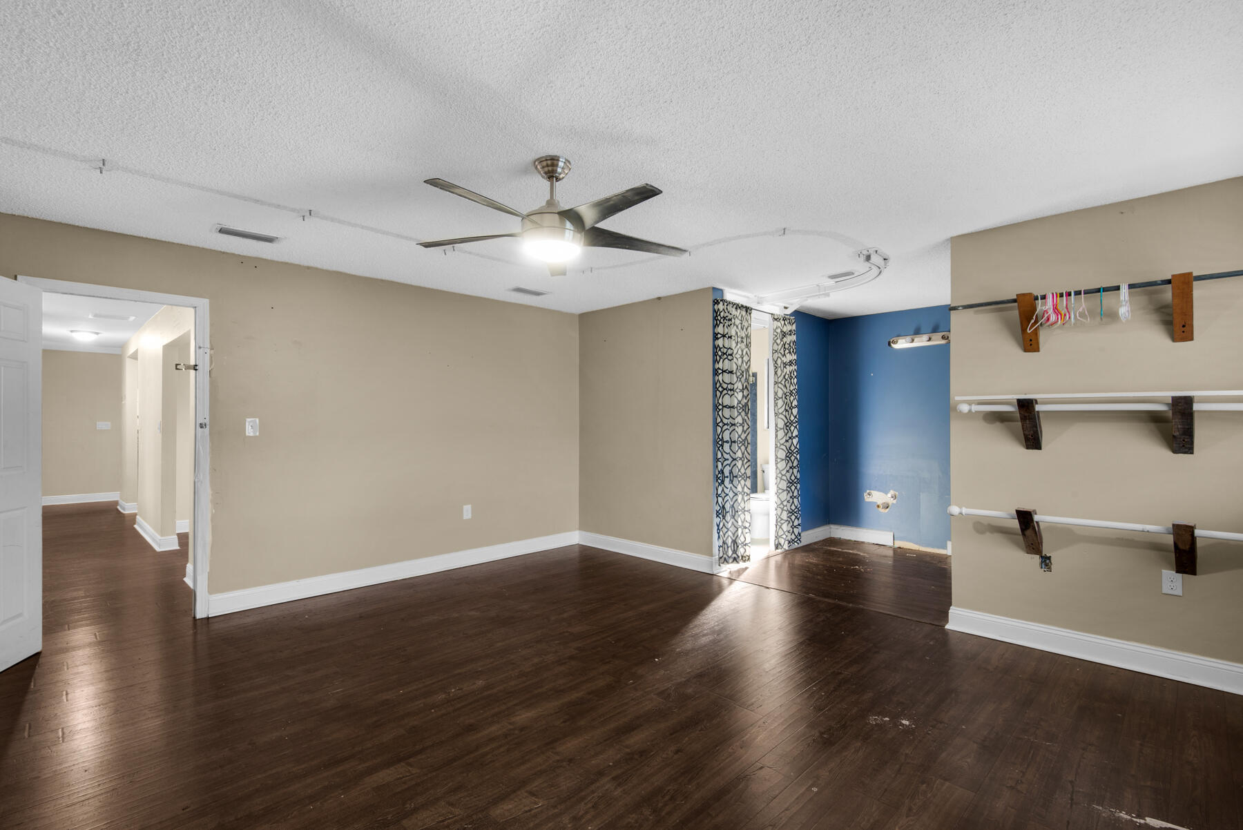 26 Lake Lorraine Circle