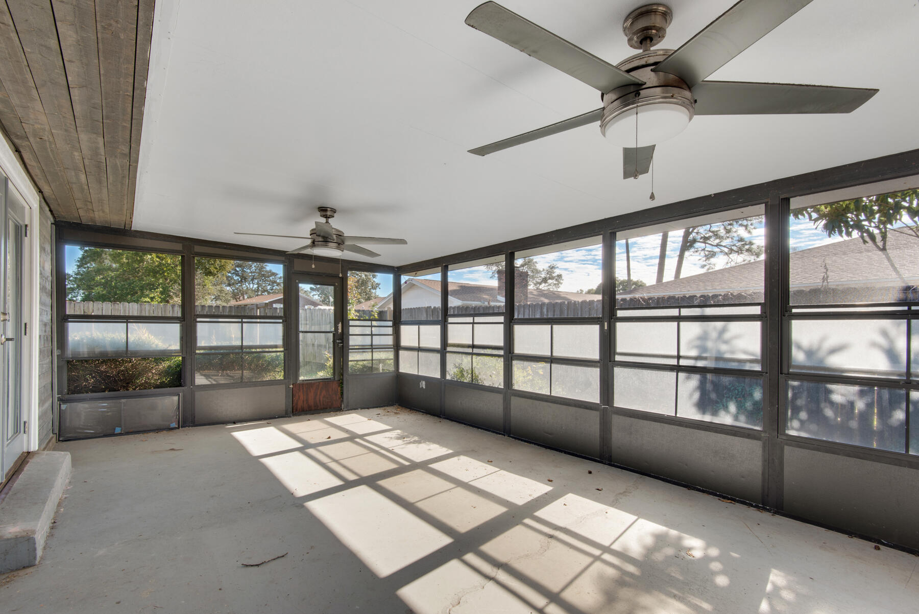 26 Lake Lorraine Circle