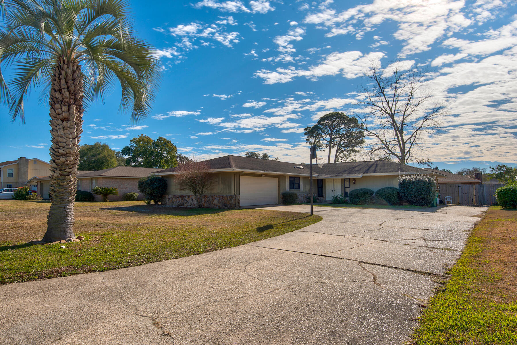 26 Lake Lorraine Circle