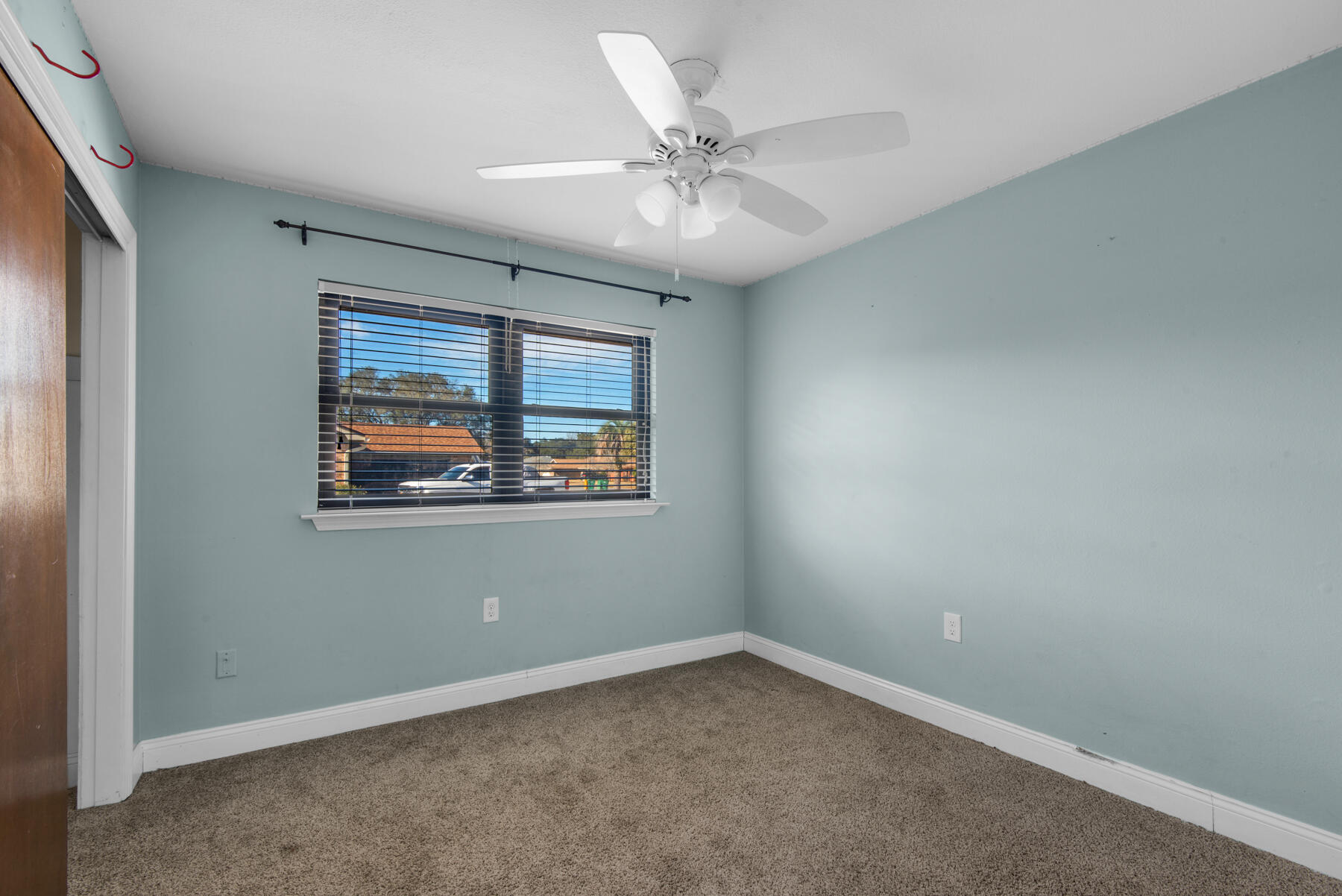26 Lake Lorraine Circle