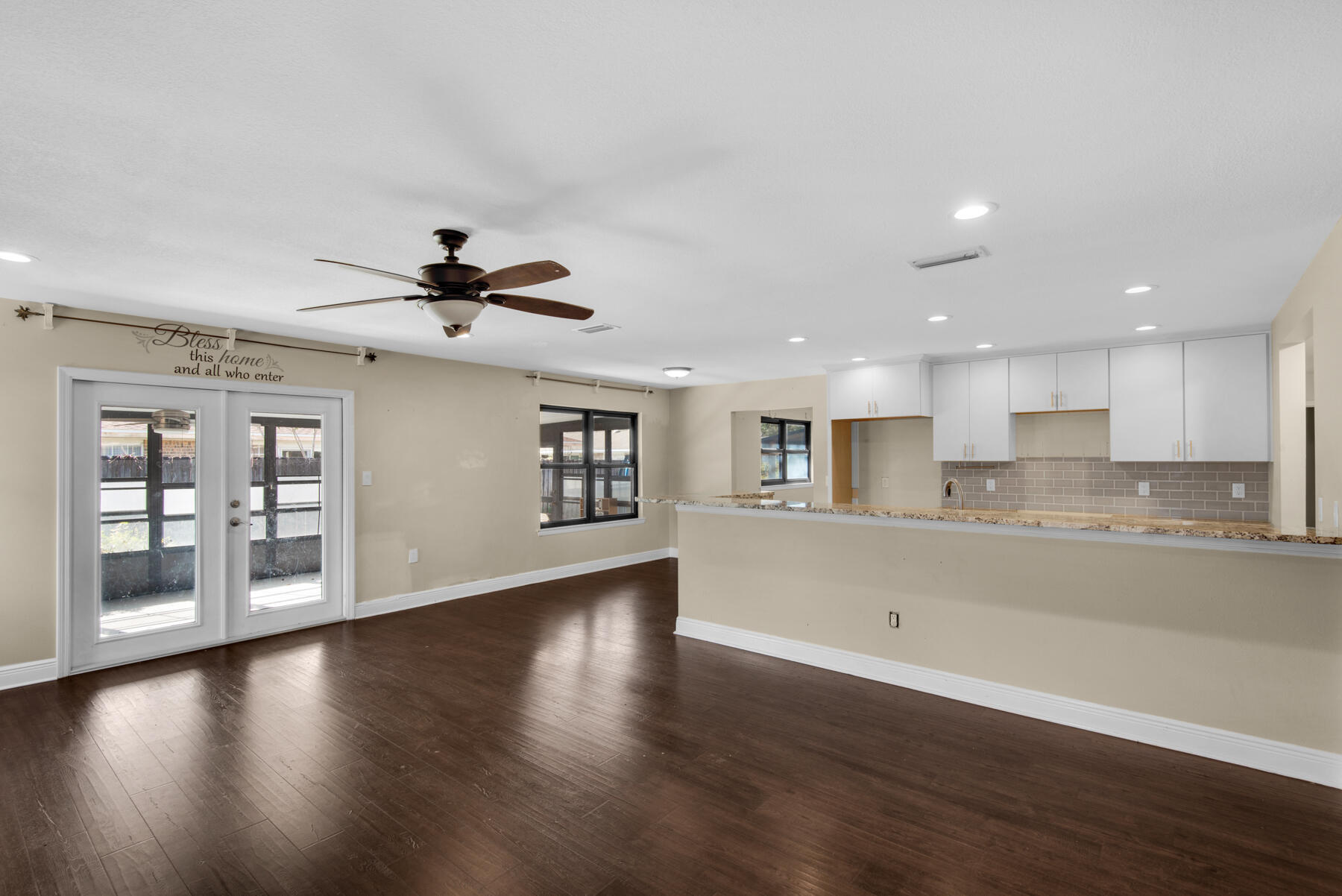 26 Lake Lorraine Circle