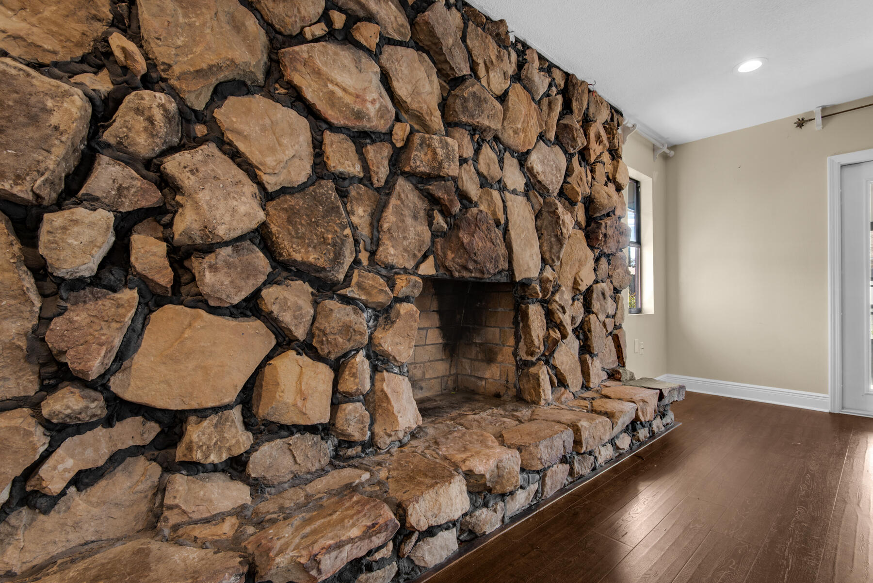 26 Lake Lorraine Circle