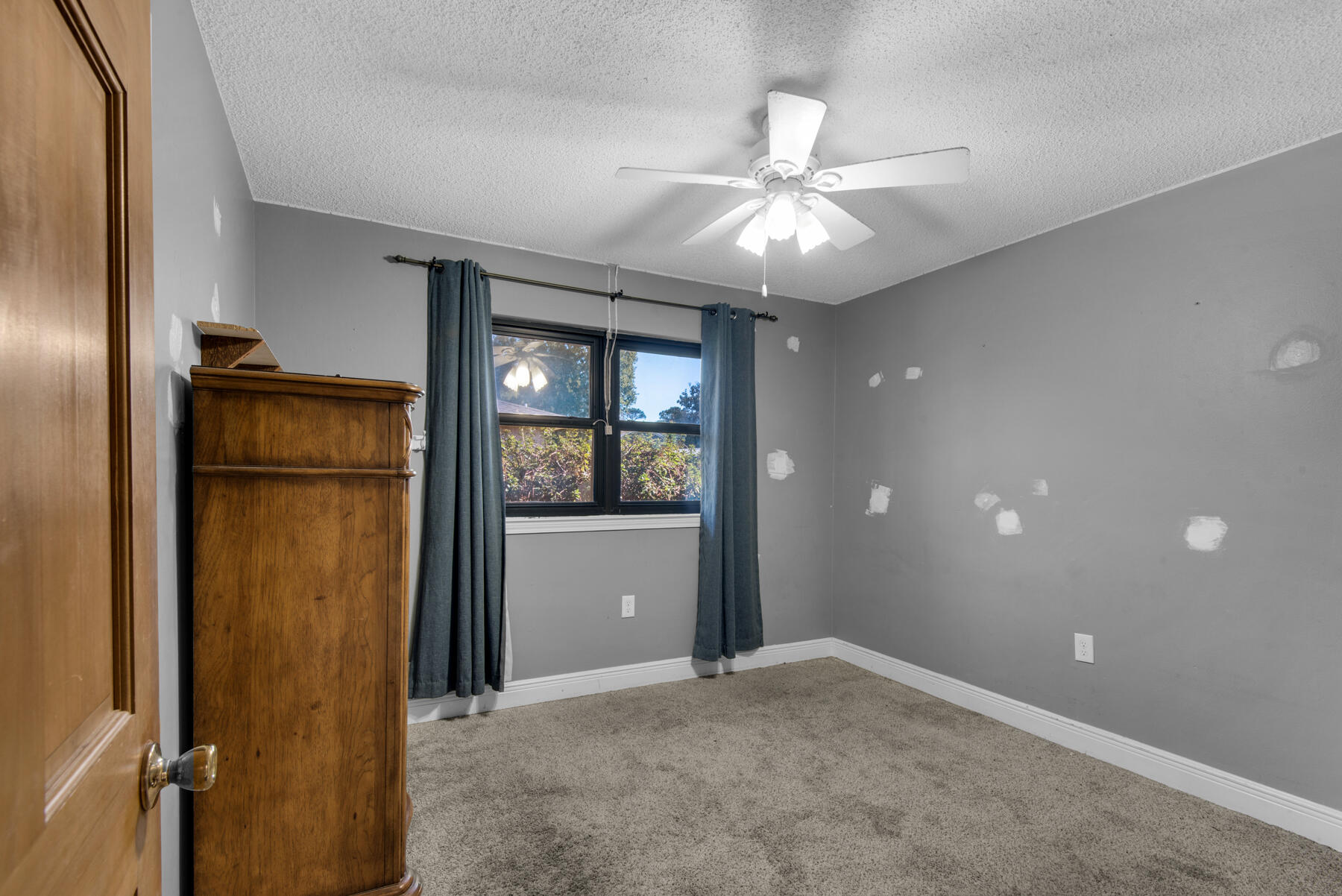 26 Lake Lorraine Circle