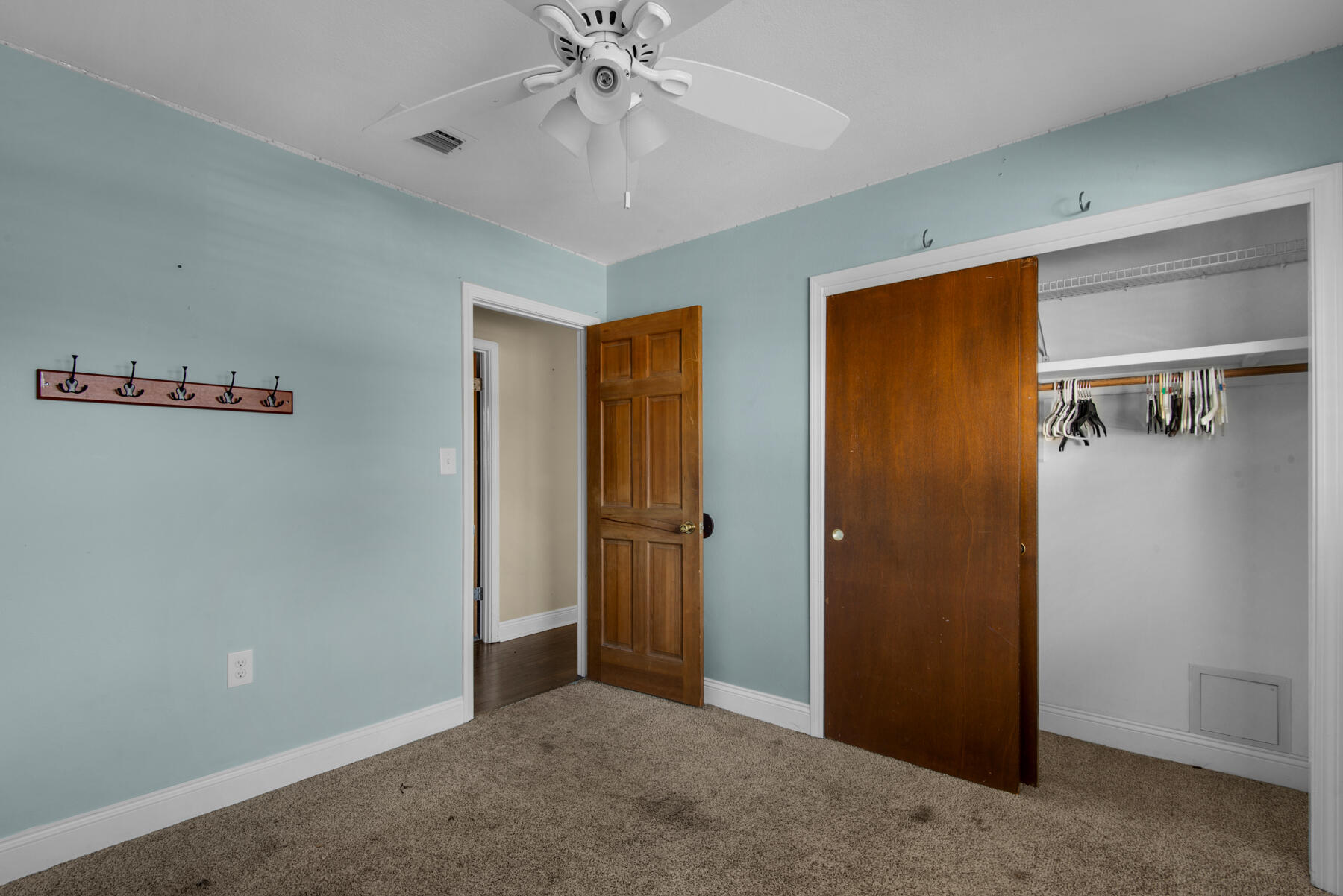 26 Lake Lorraine Circle