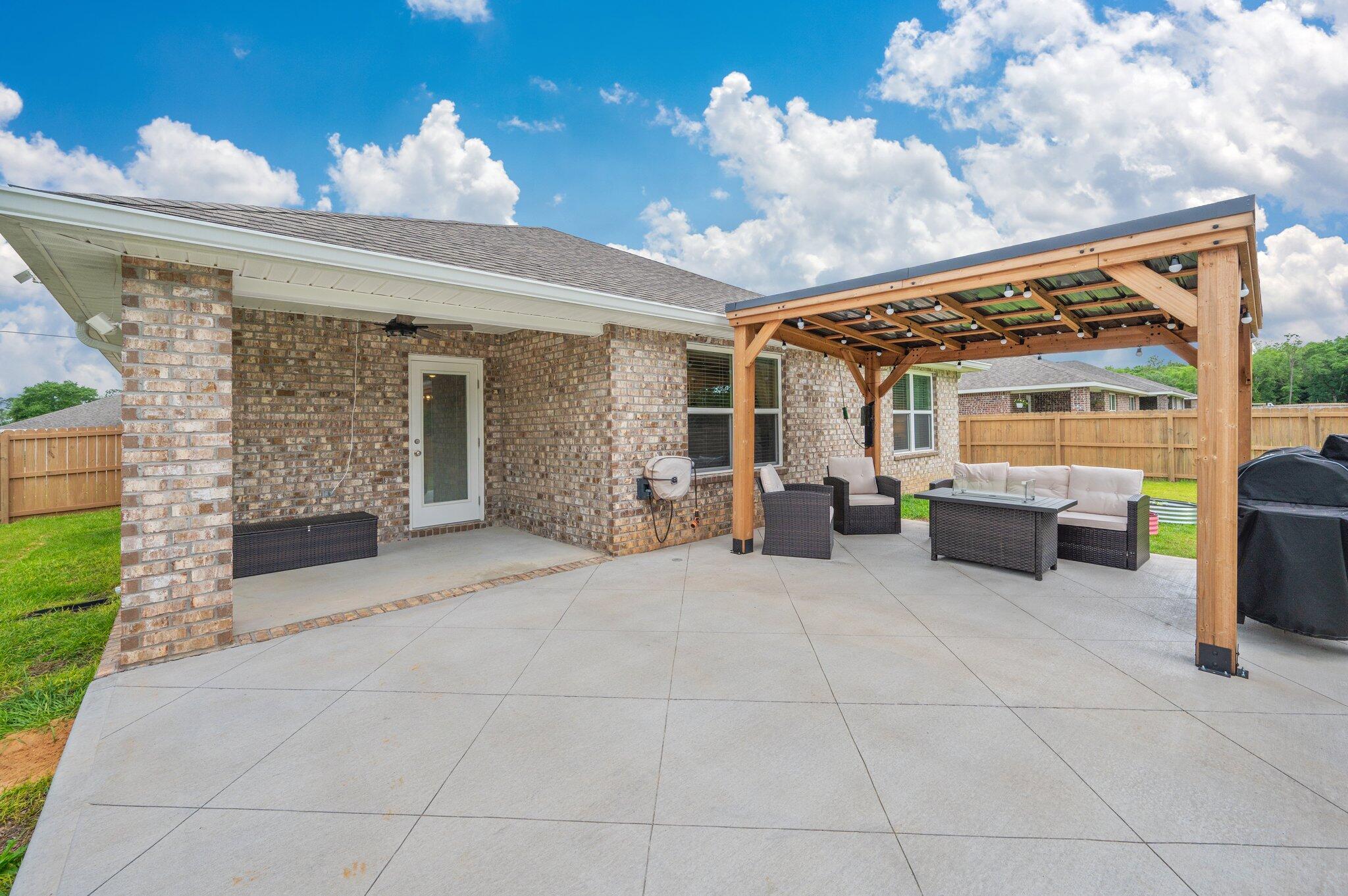 5378 Wyndell Circle