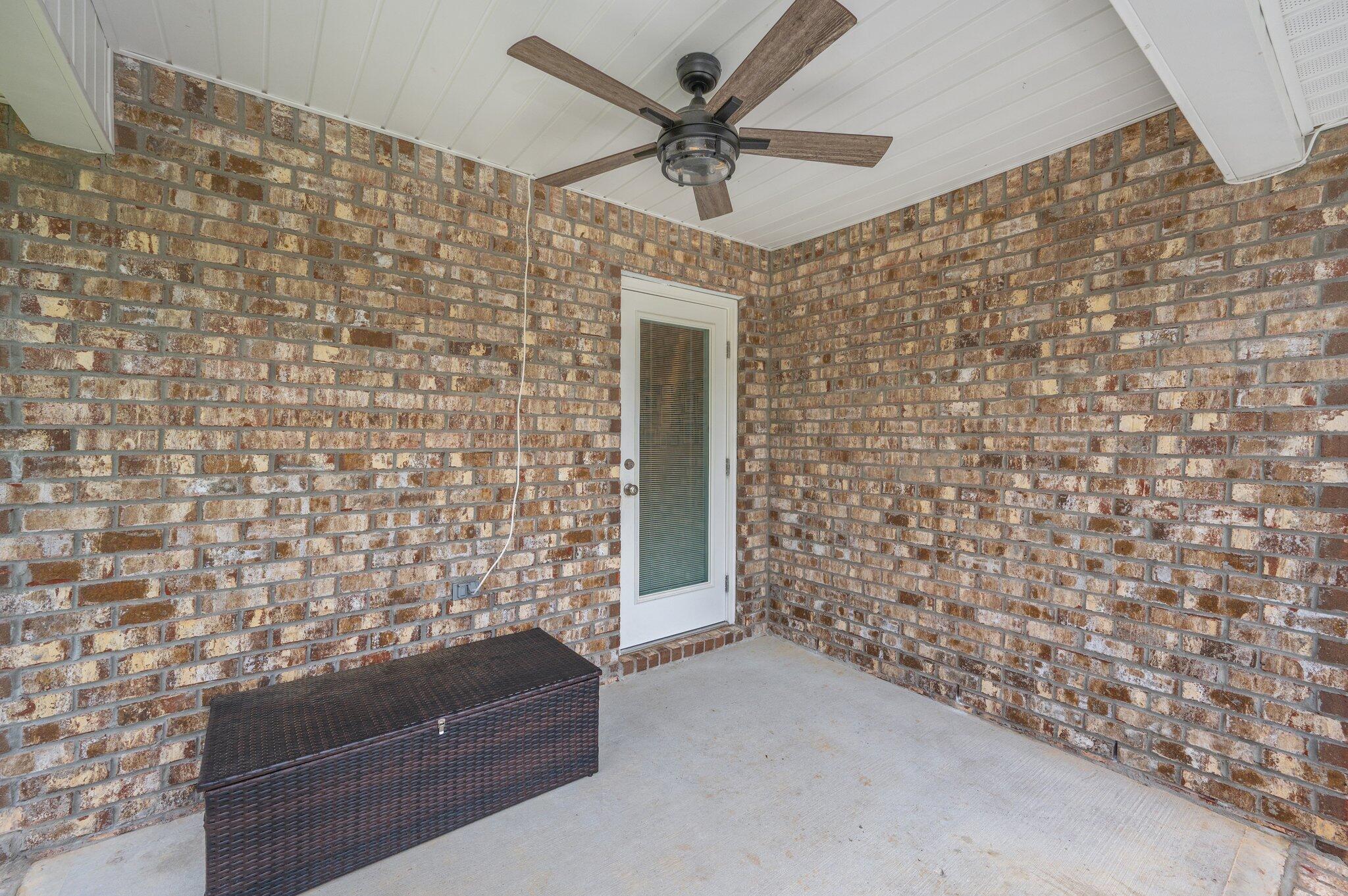 5378 Wyndell Circle
