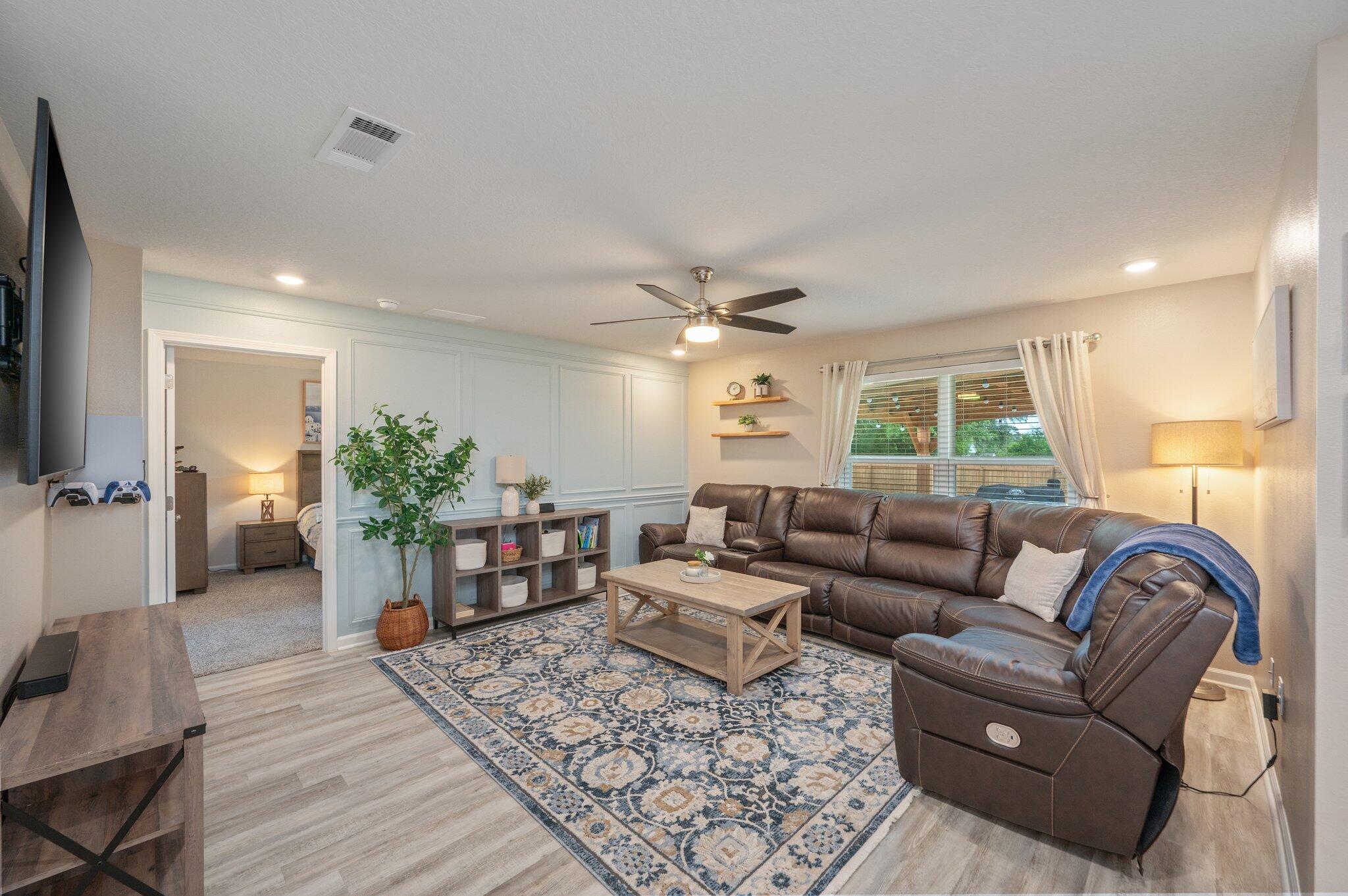 5378 Wyndell Circle