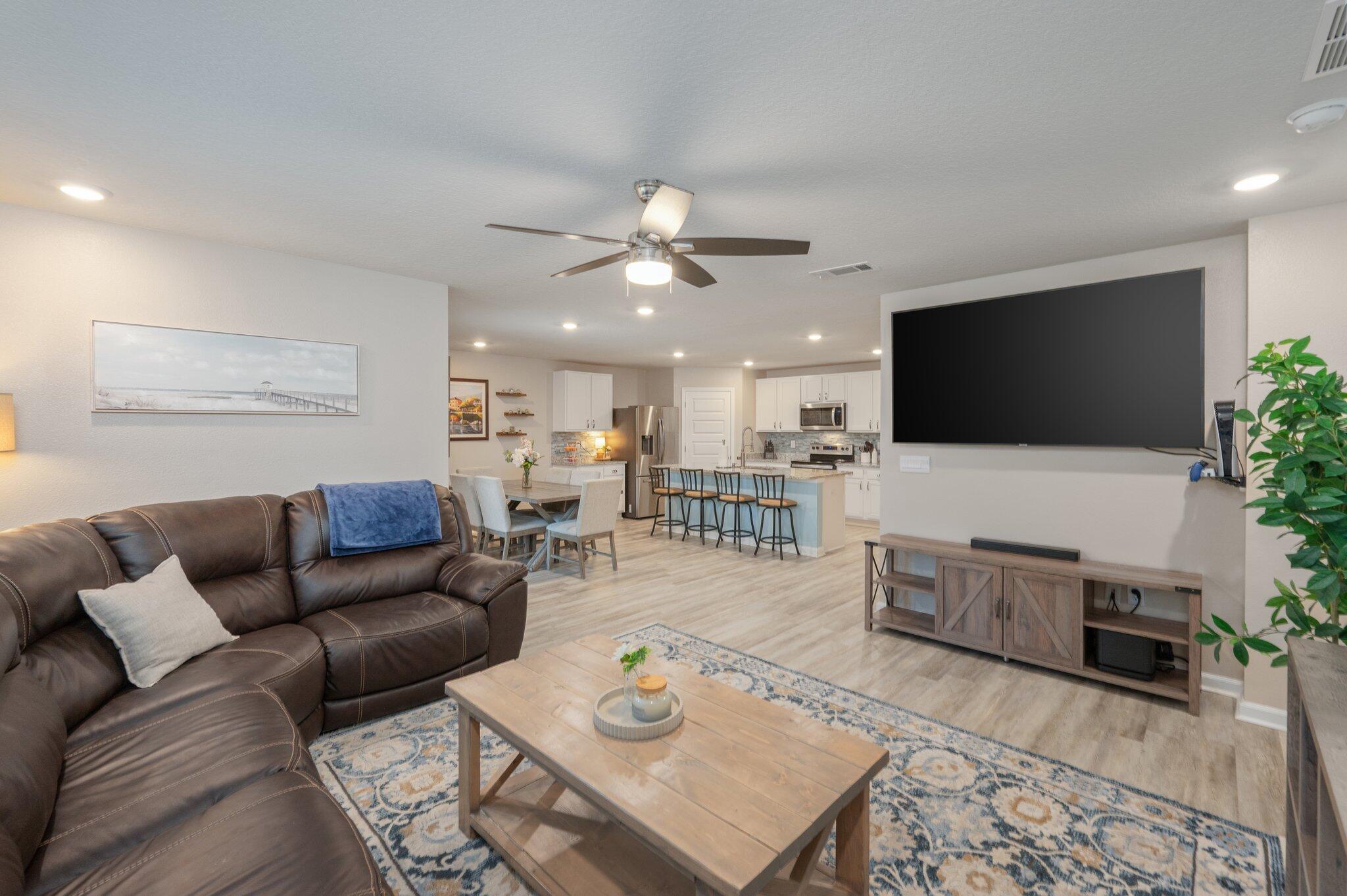 5378 Wyndell Circle