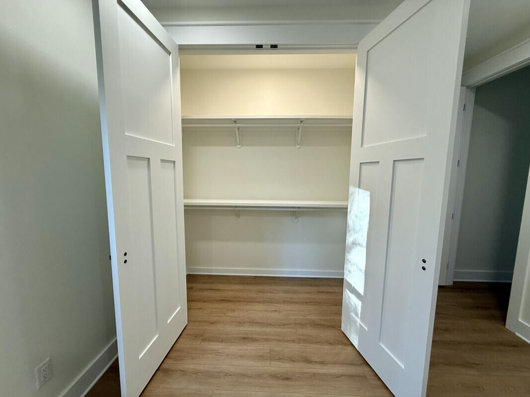 1912 Hidden Springs Drive