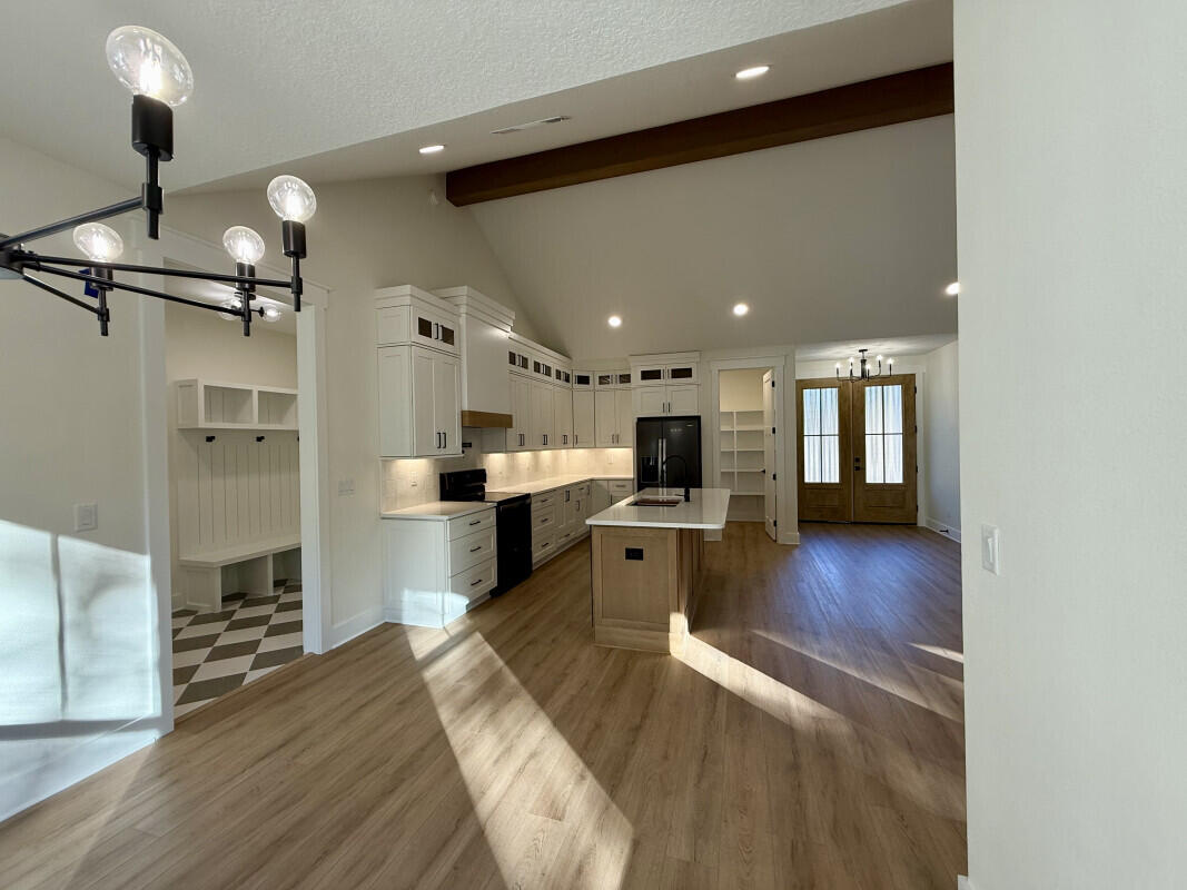 1912 Hidden Springs Drive