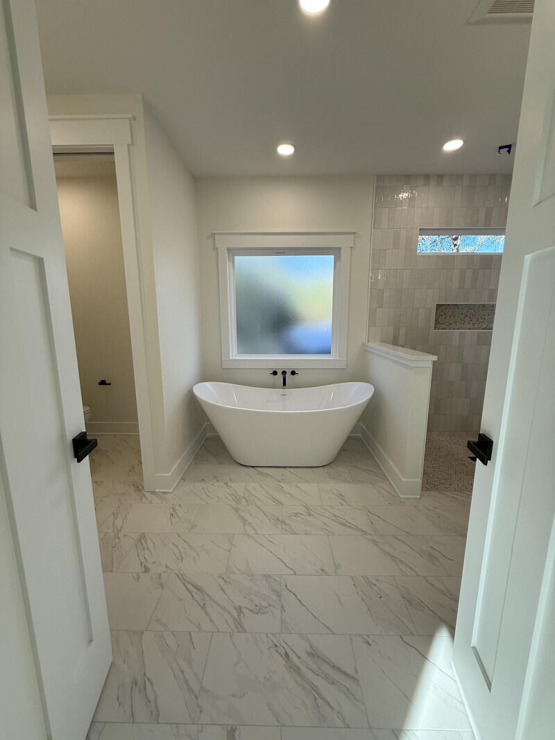 1912 Hidden Springs Drive