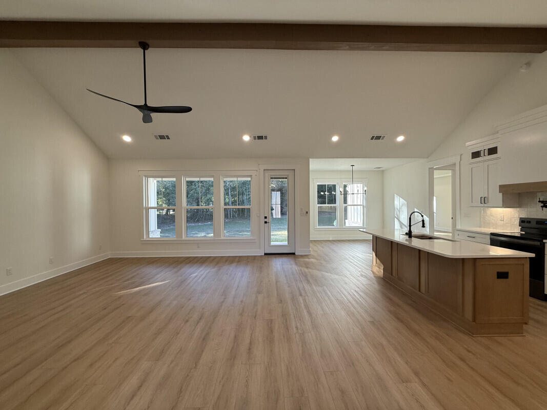 1912 Hidden Springs Drive