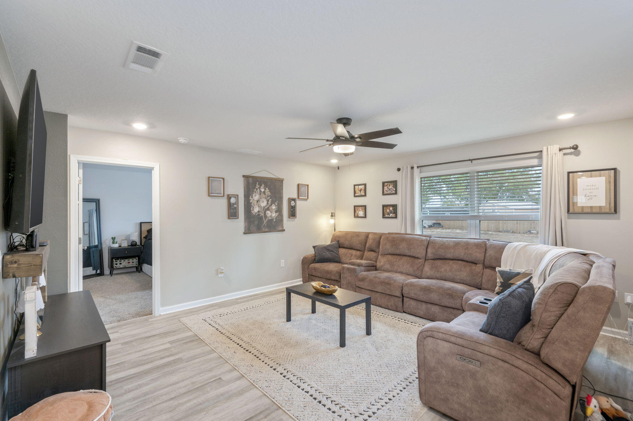 5370 Wyndell Circle