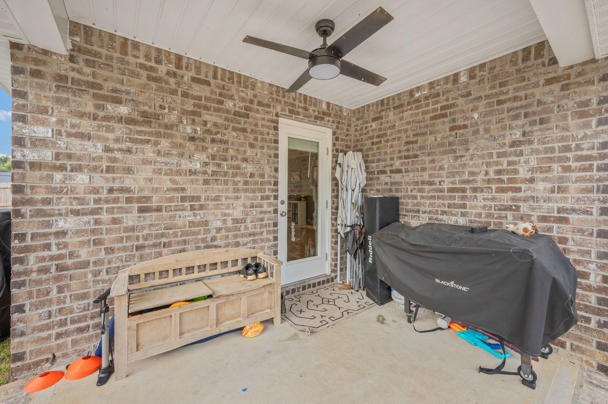 5370 Wyndell Circle