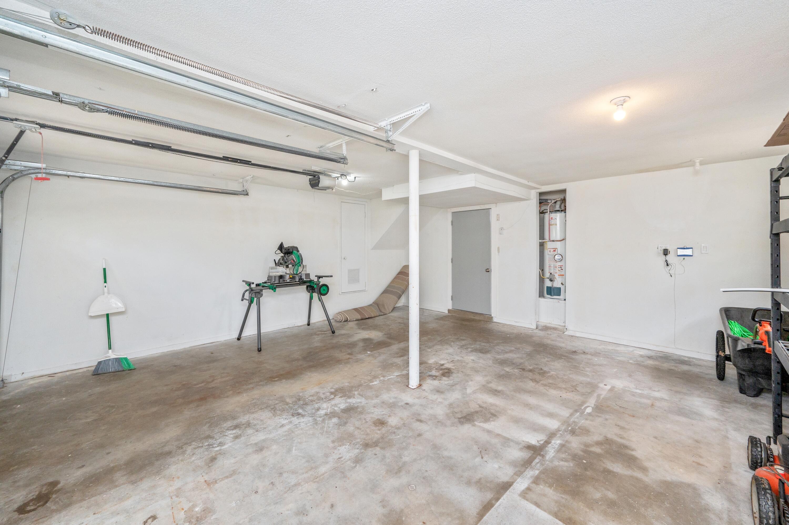 216 NW Chateaugay Street