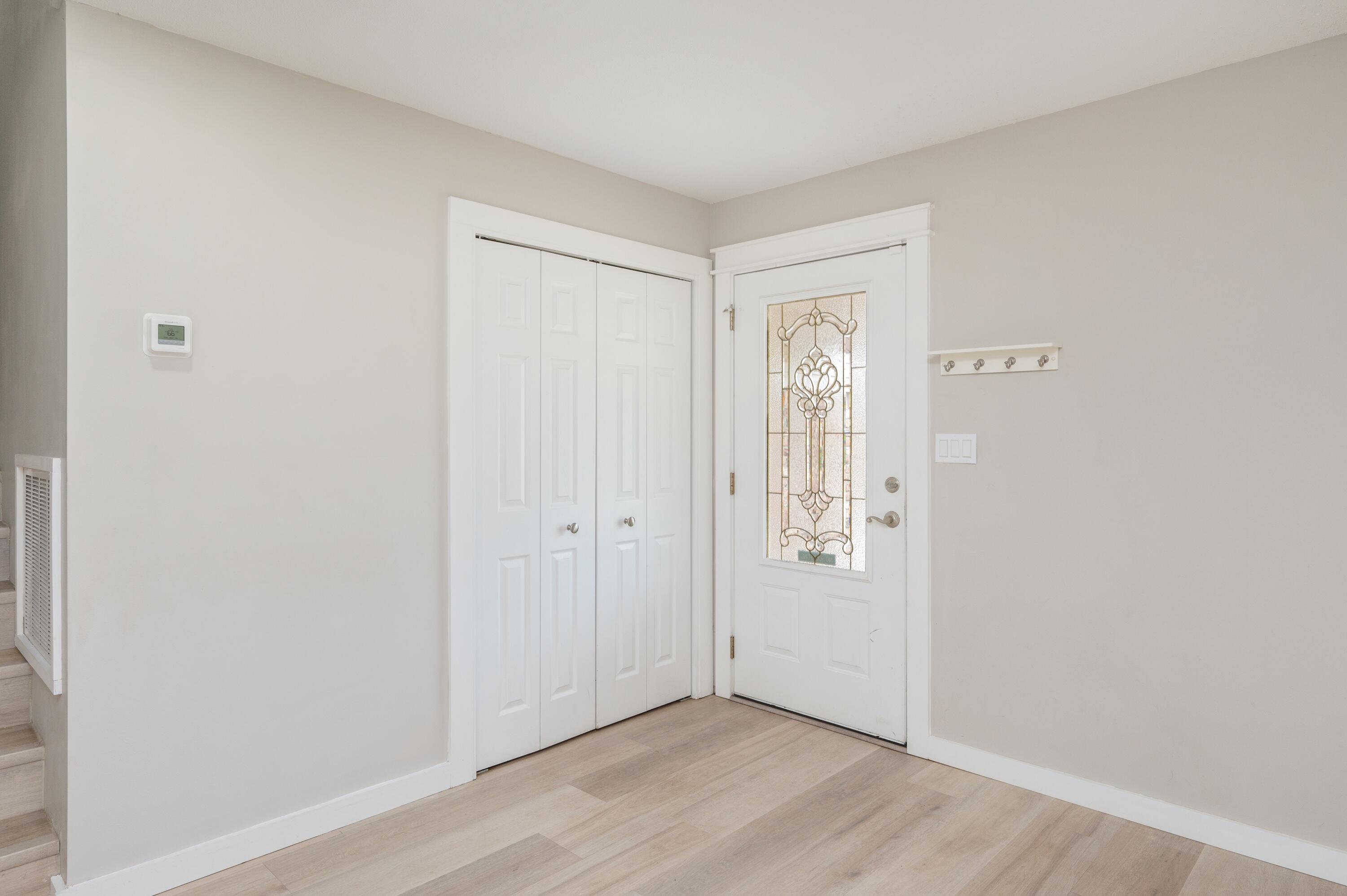 216 NW Chateaugay Street