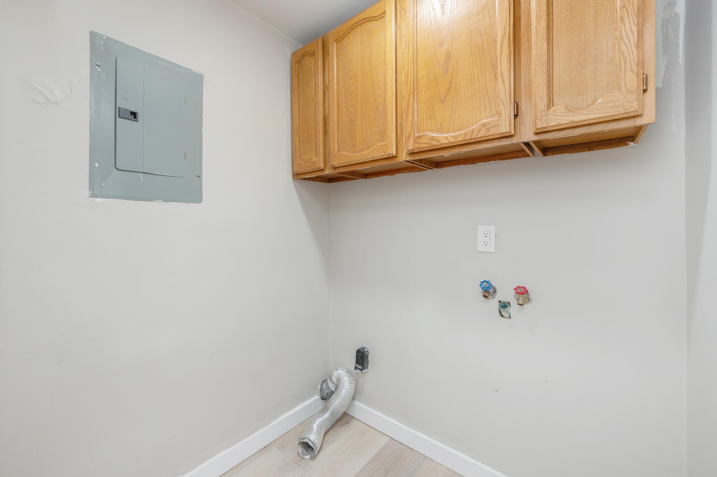 216 NW Chateaugay Street