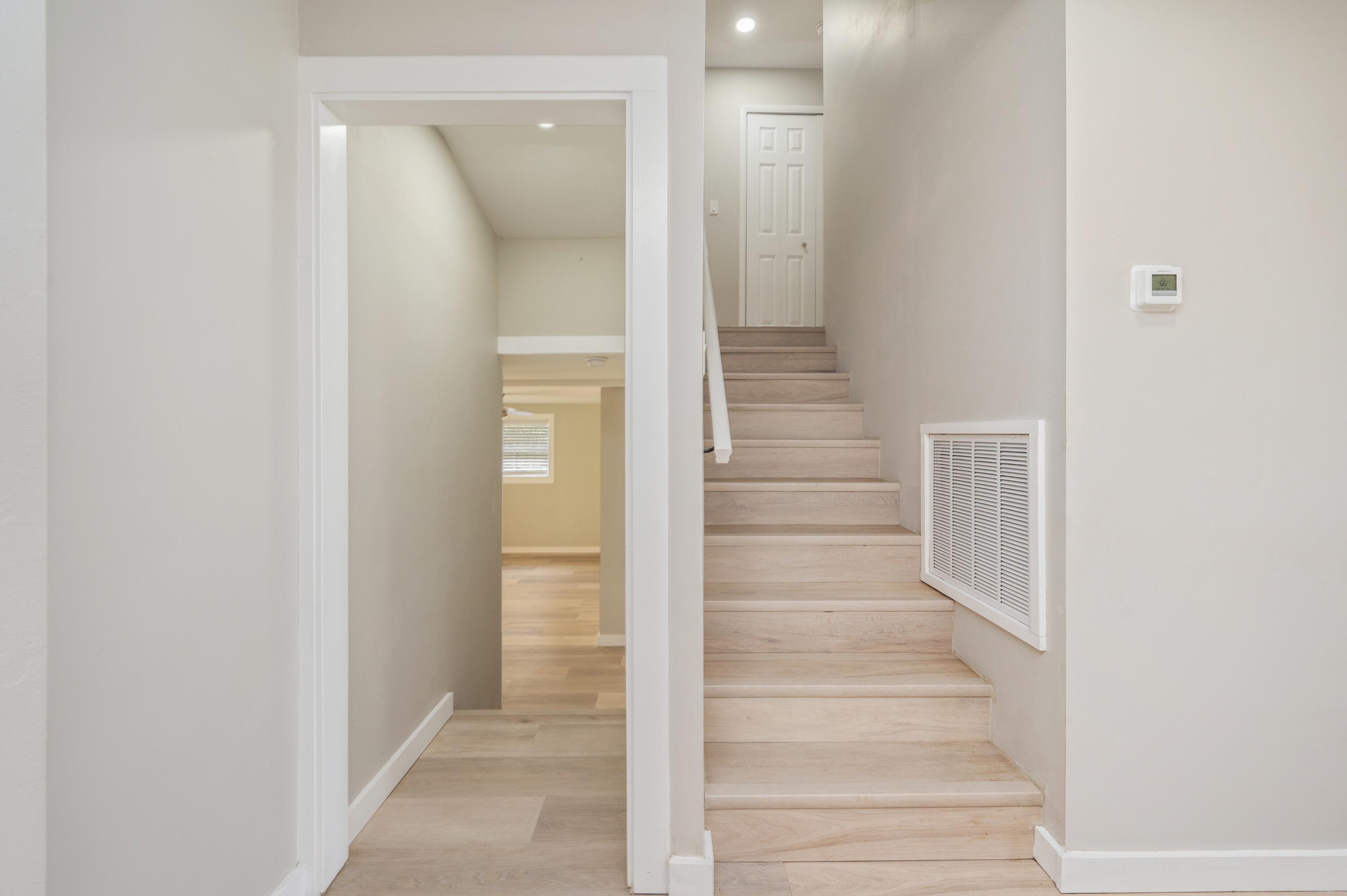 216 NW Chateaugay Street