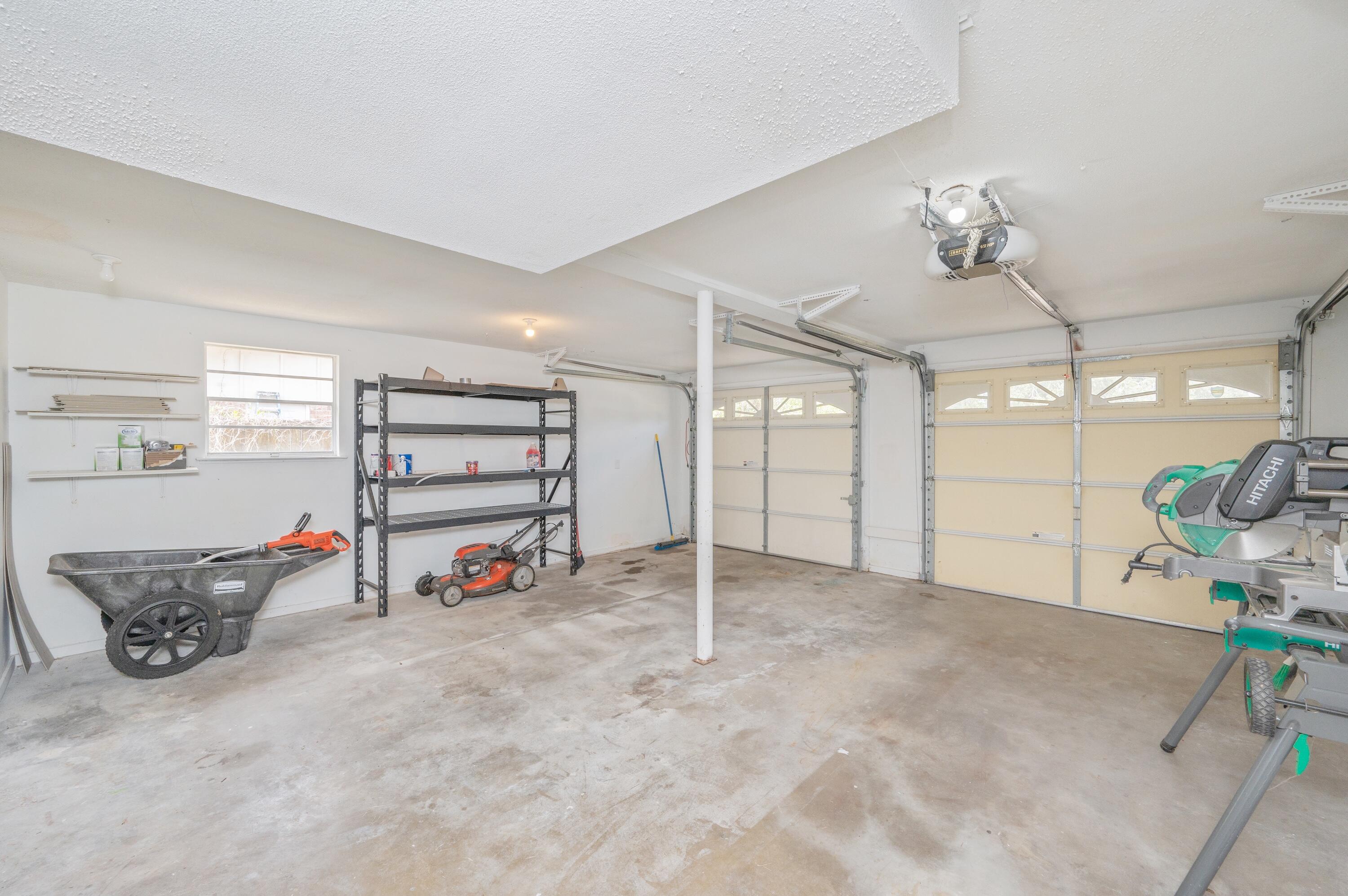 216 NW Chateaugay Street