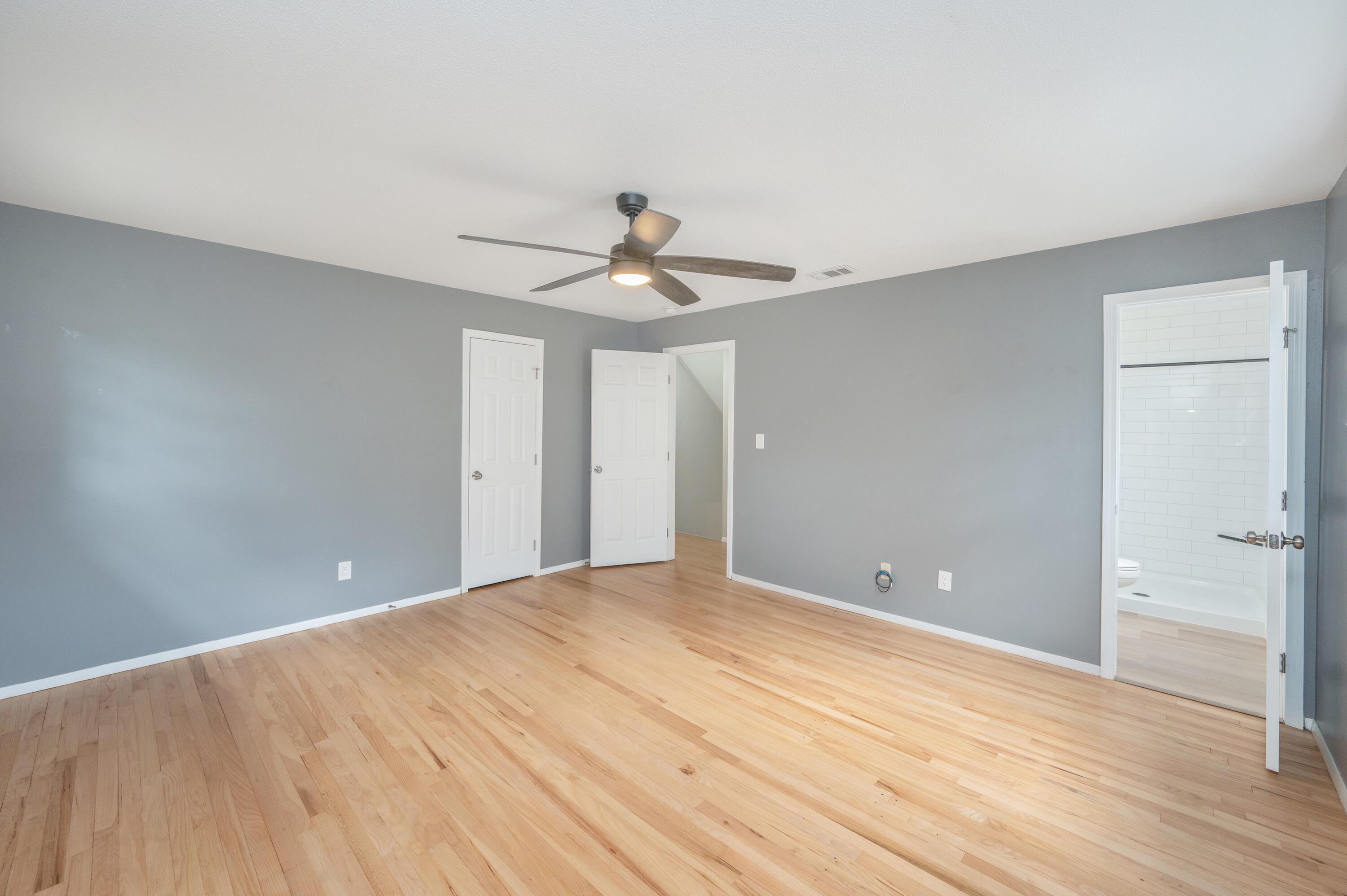 216 NW Chateaugay Street
