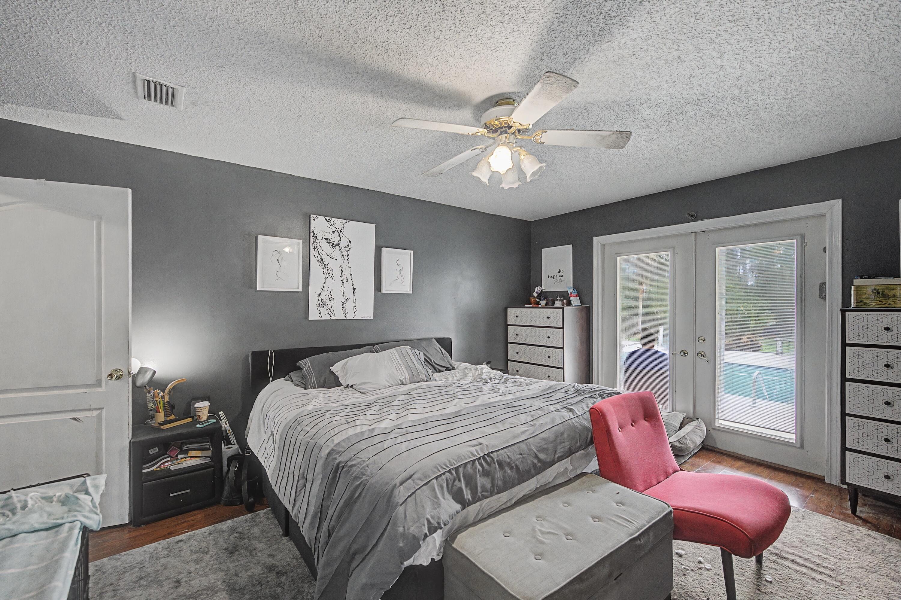 1004 Sandra Drive
