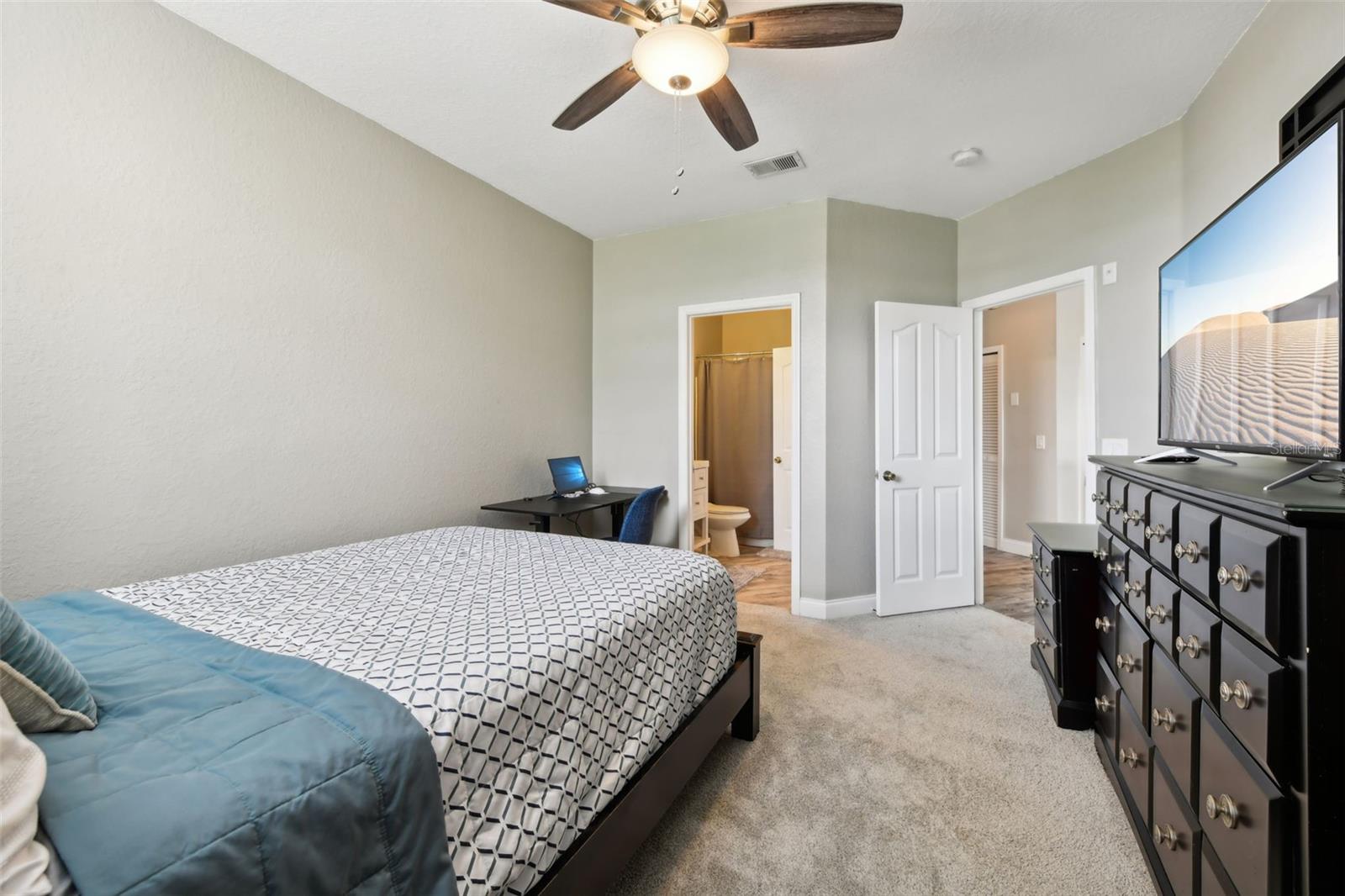 1150 LAKE SHADOW CIR #3307