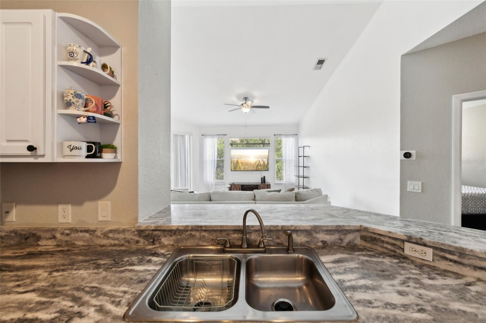 1150 LAKE SHADOW CIR #3307