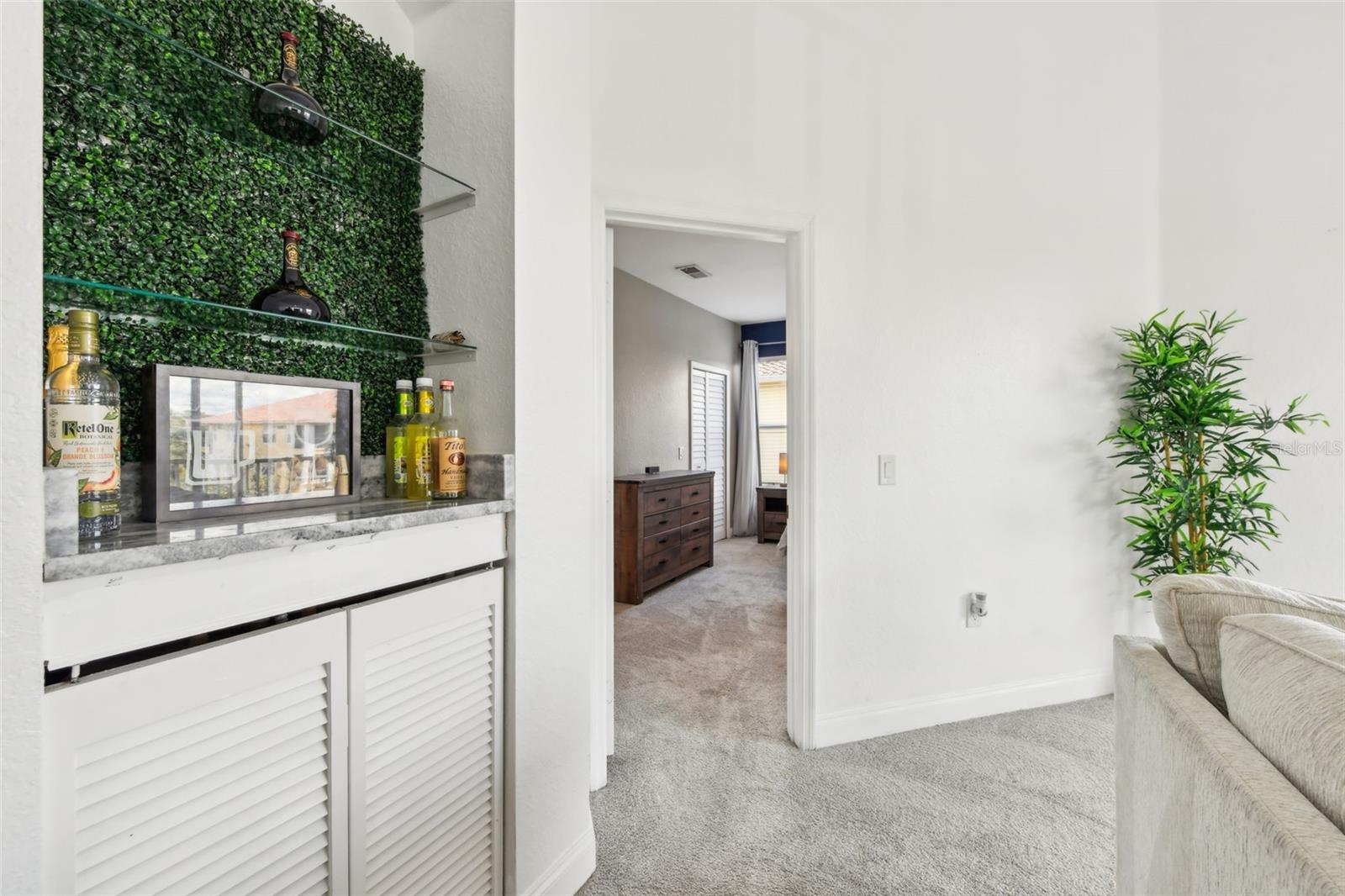 1150 LAKE SHADOW CIR #3307