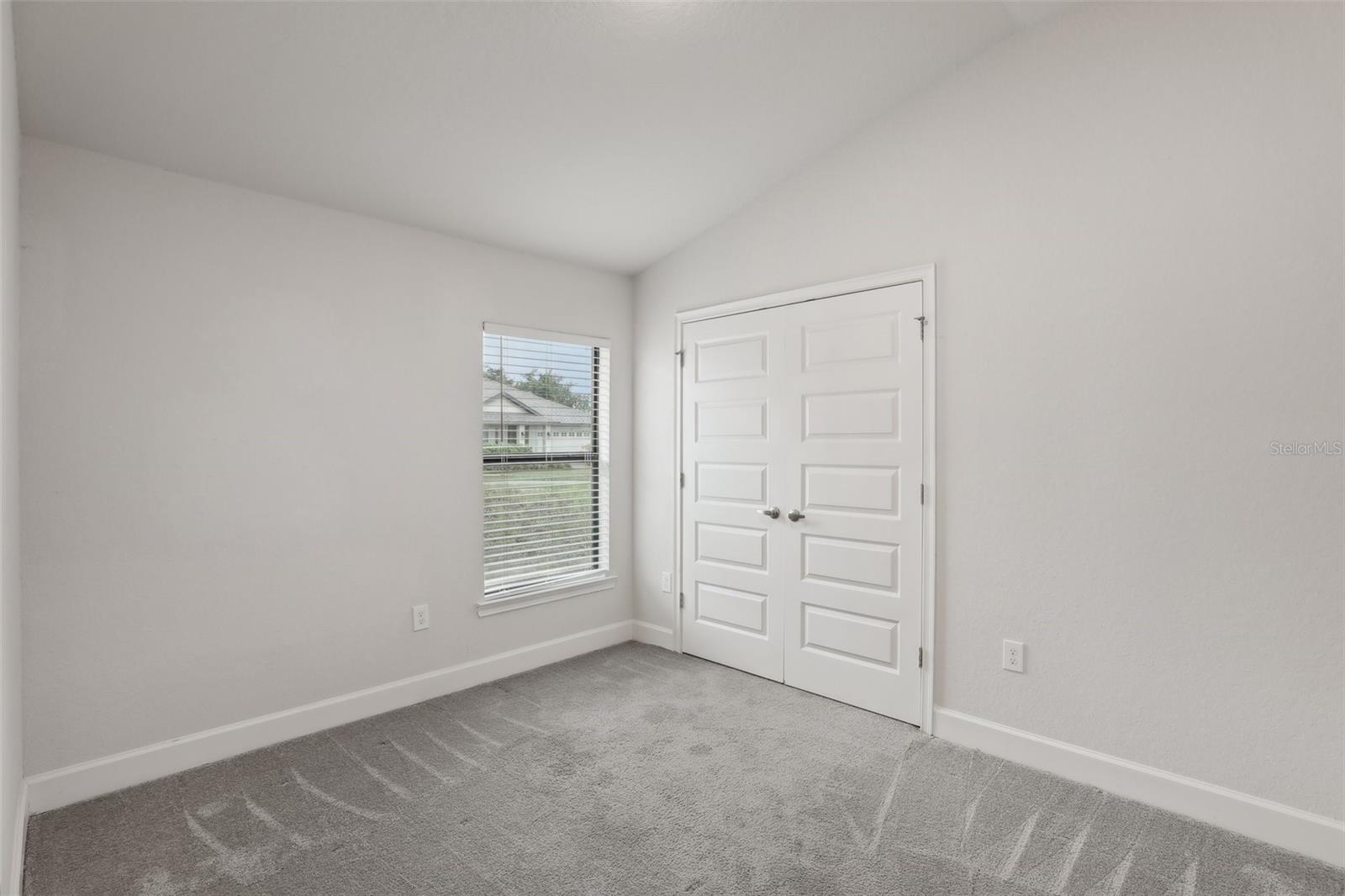 384 CITRUS POINTE DR