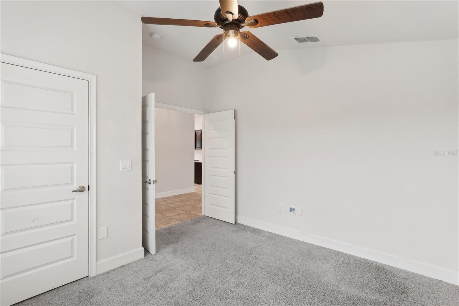 384 CITRUS POINTE DR