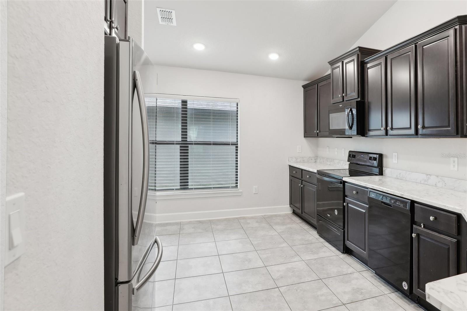 384 CITRUS POINTE DR