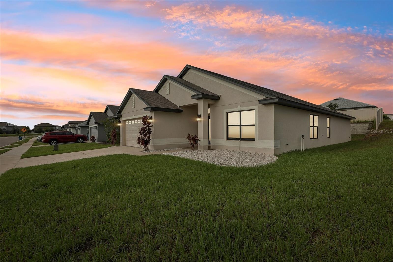 384 CITRUS POINTE DR