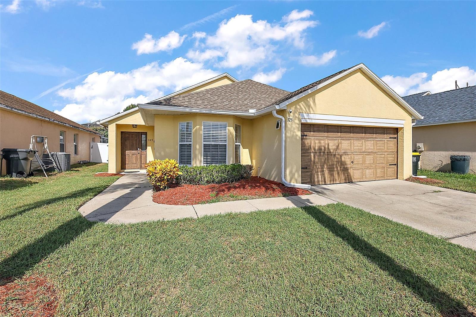 325 AYLESBURY LN