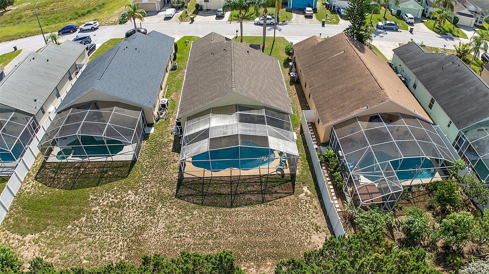 325 AYLESBURY LN