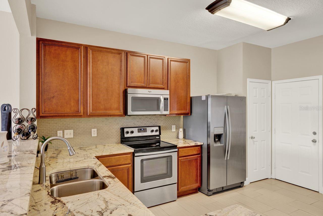 6201 GOETHE ST #103