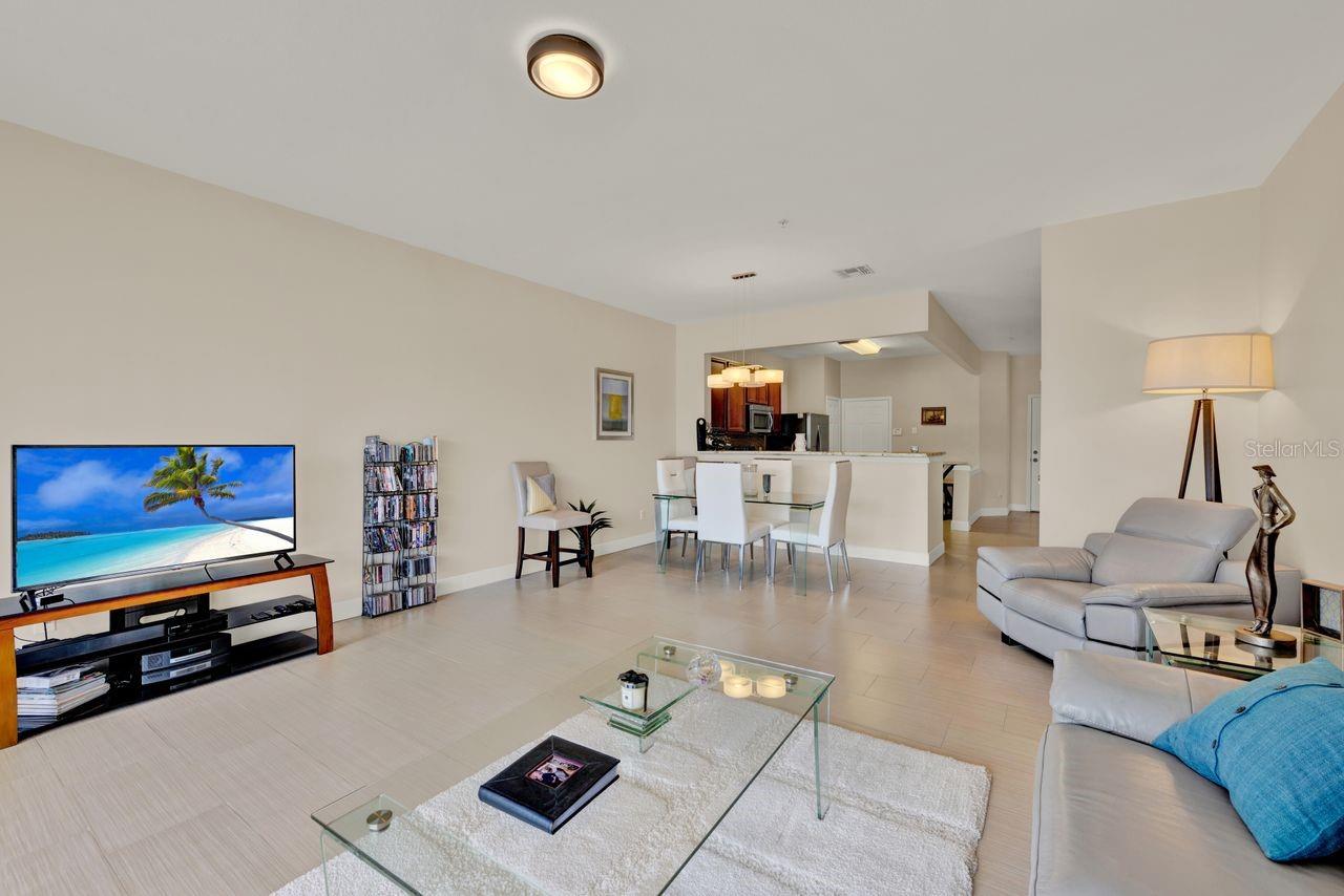 6201 GOETHE ST #103
