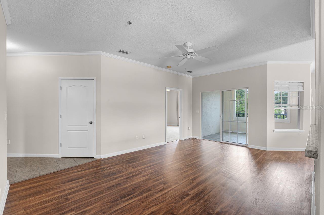 4881 CYPRESS WOODS DR #3203