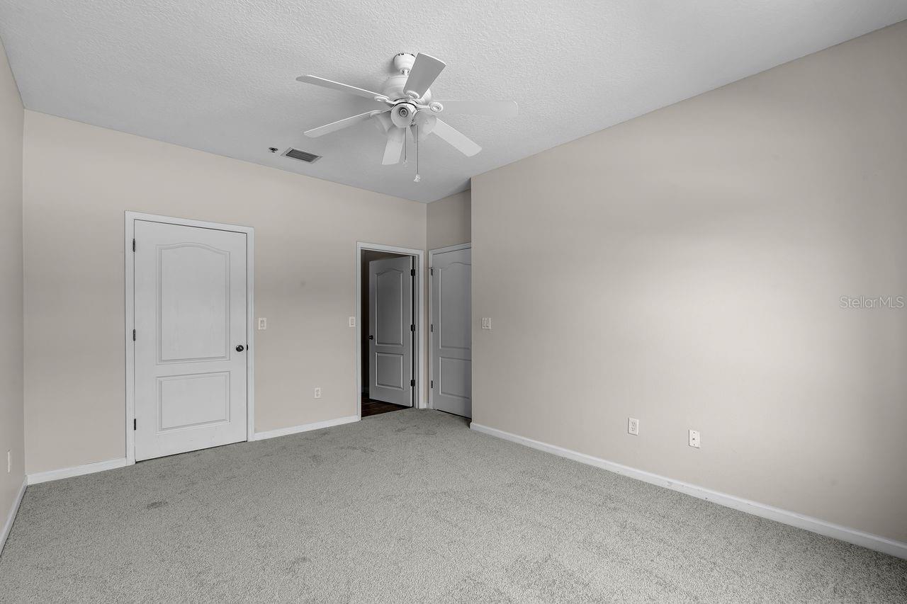 4881 CYPRESS WOODS DR #3203