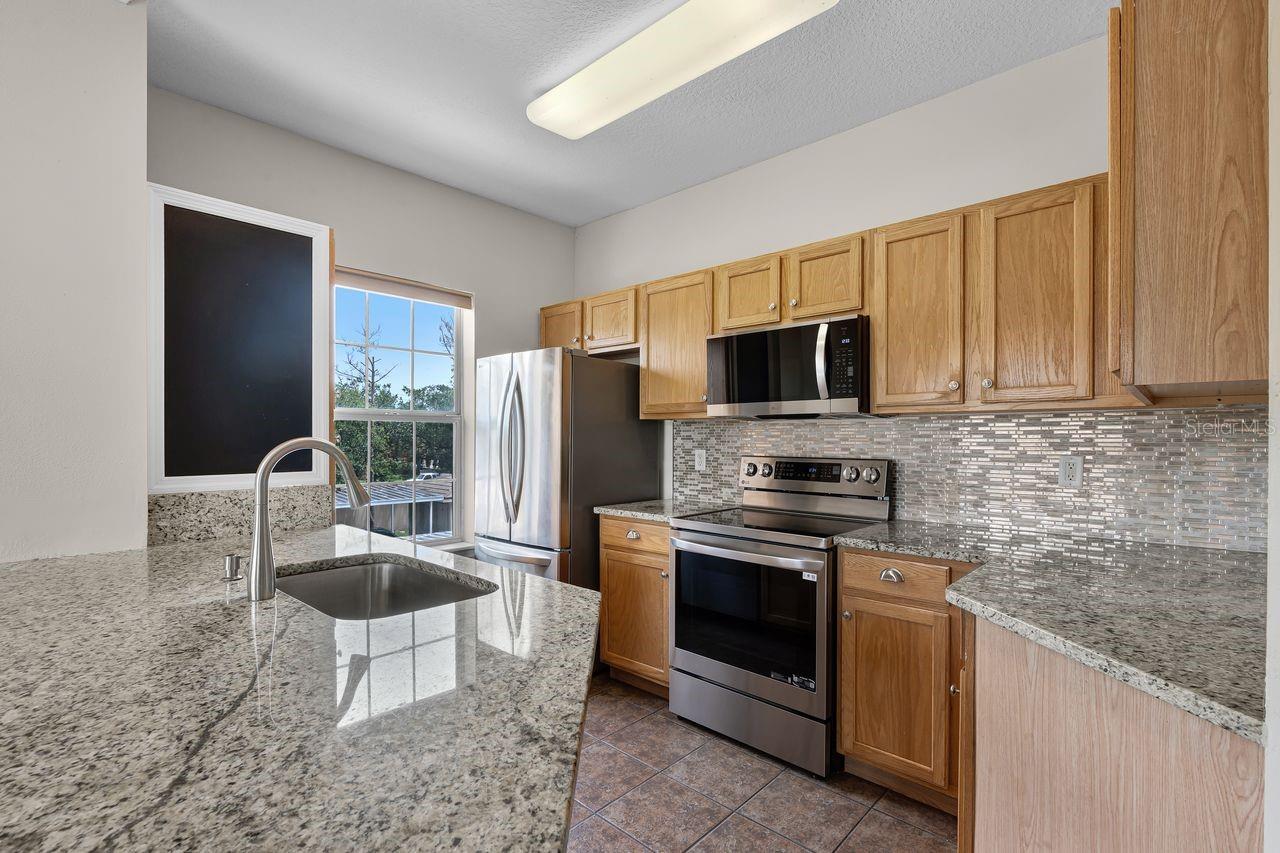 4881 CYPRESS WOODS DR #3203