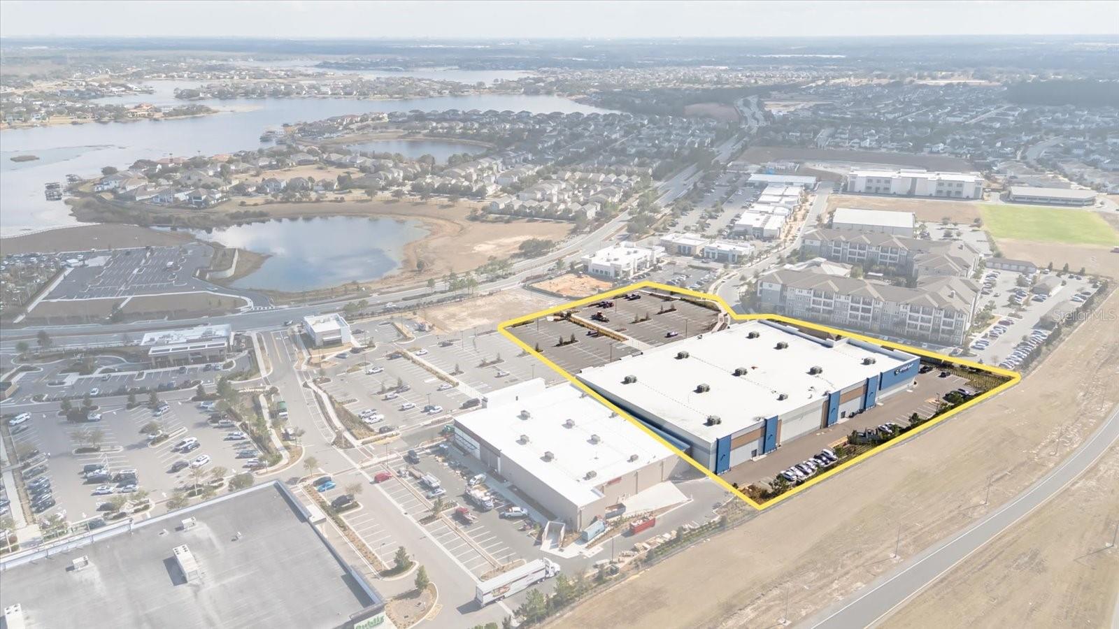 5758 HAMLIN GROVES TRL