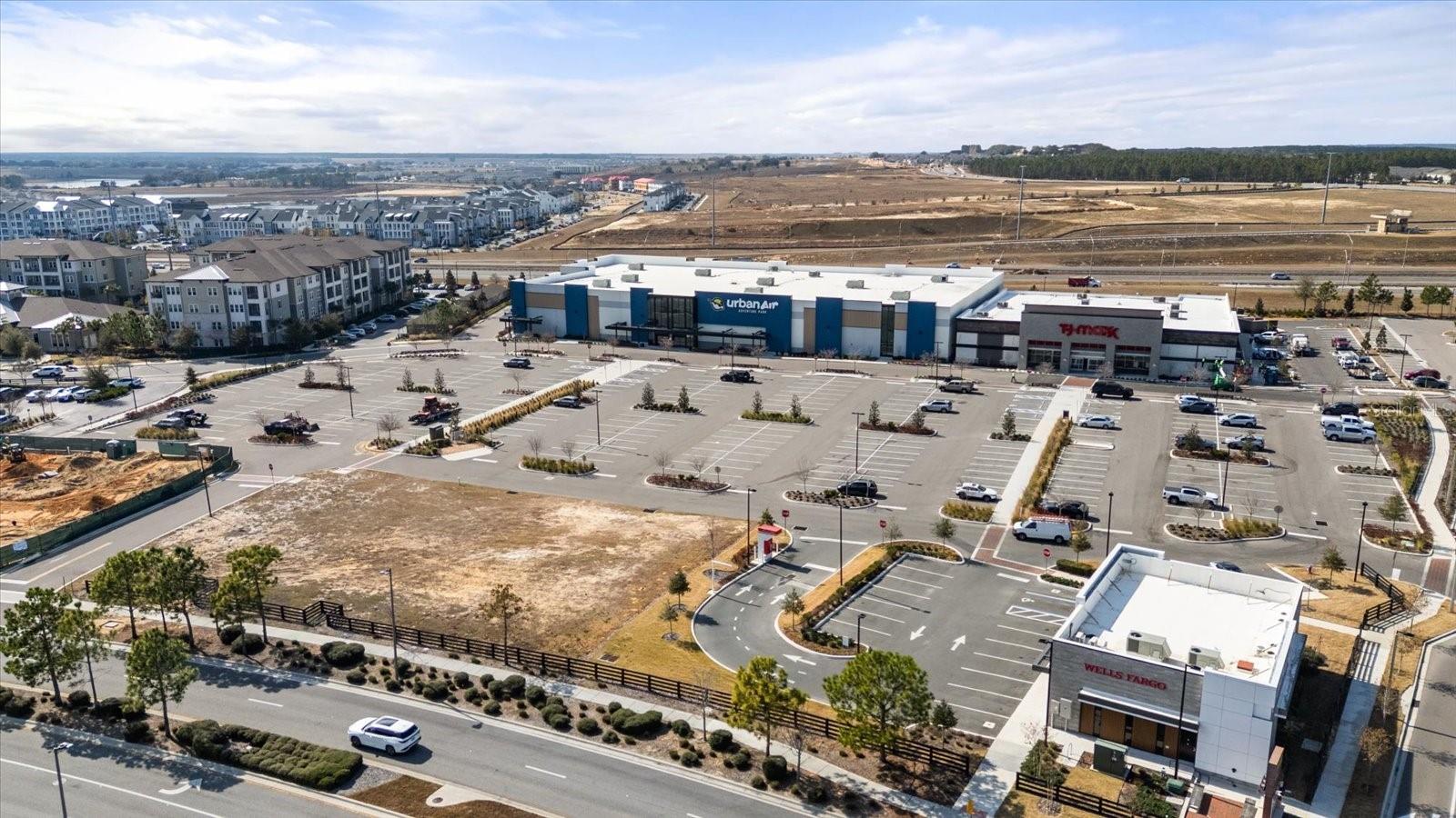 5758 HAMLIN GROVES TRL