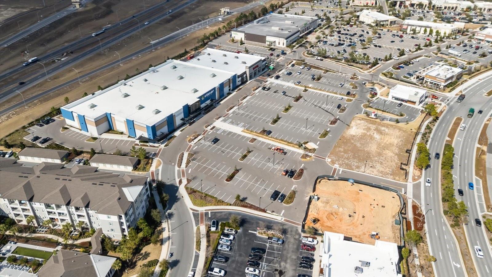 5758 HAMLIN GROVES TRL